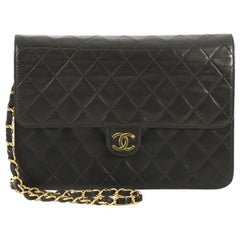 Chanel Vintage Clutch with Chain Quilted Leather Medium Chanel Vintage Clutch with Chain Quilted Leather Medium