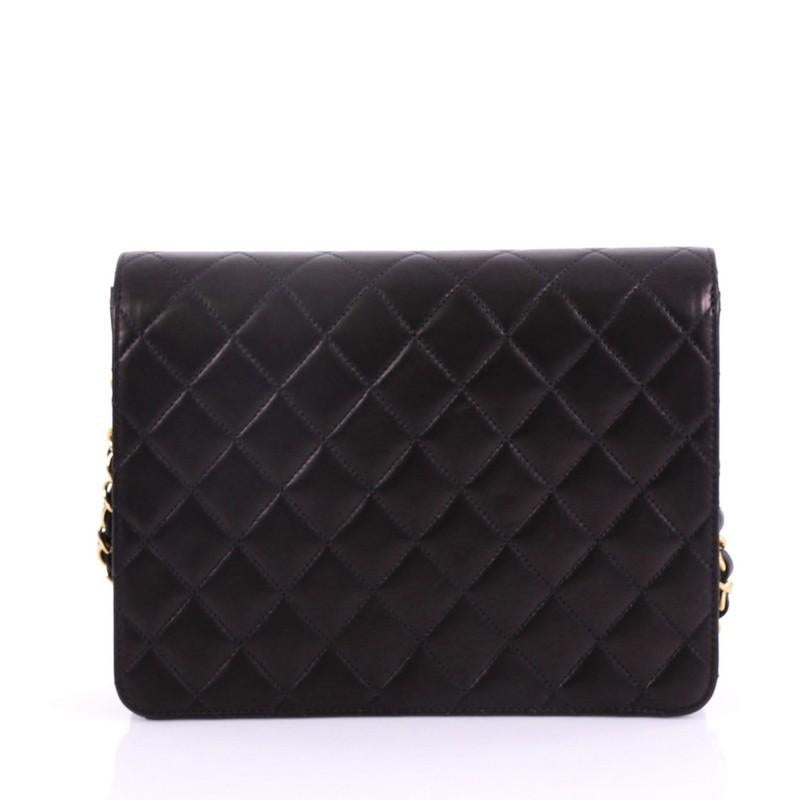 Chanel Vintage Clutch with Chain Quilted Leather Small In Good Condition In NY, NY