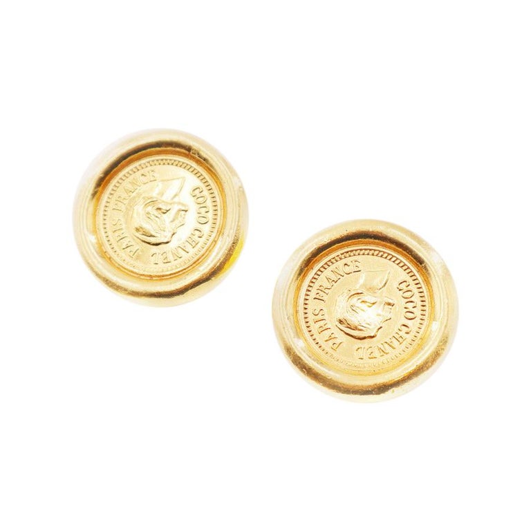 CHANEL Vintage Coco Clips For Sale at 1stDibs
