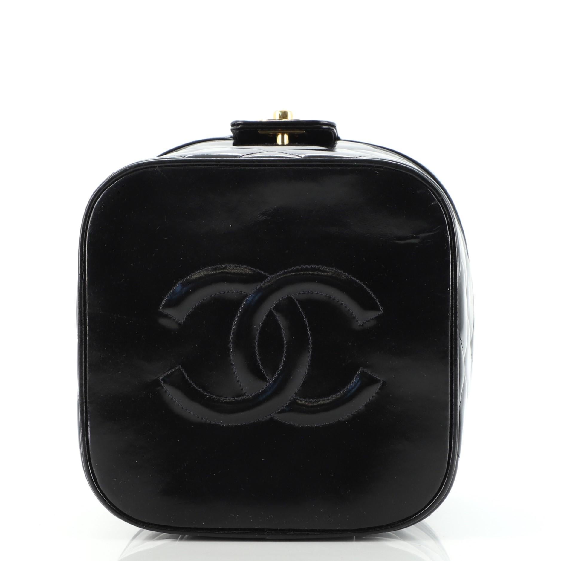 Chanel Vintage Cosmetic Case Quilted Patent Mini In Good Condition In NY, NY