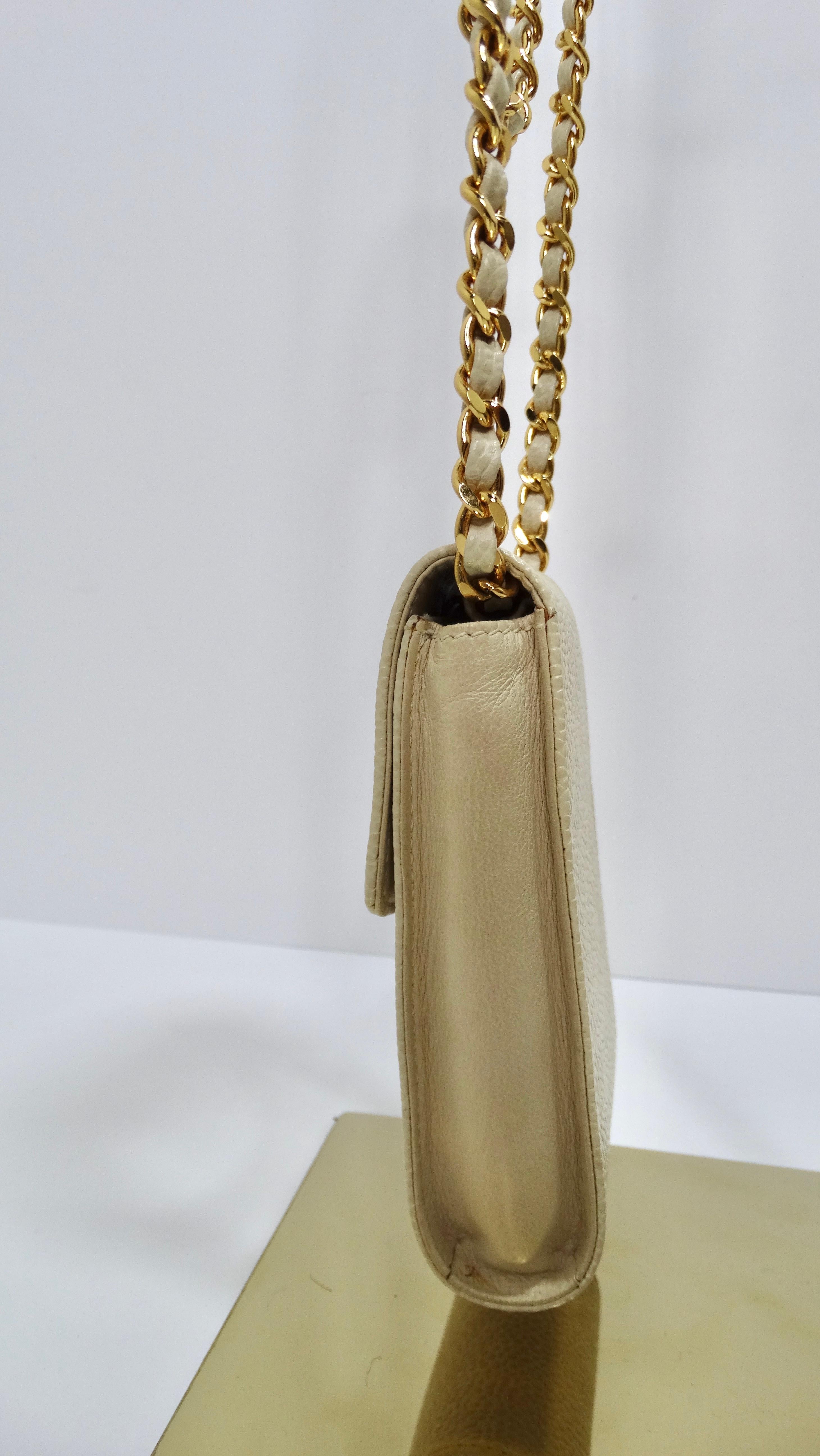 Chanel Vintage Cream Caviar Leather Chain Pouch In Good Condition For Sale In Scottsdale, AZ