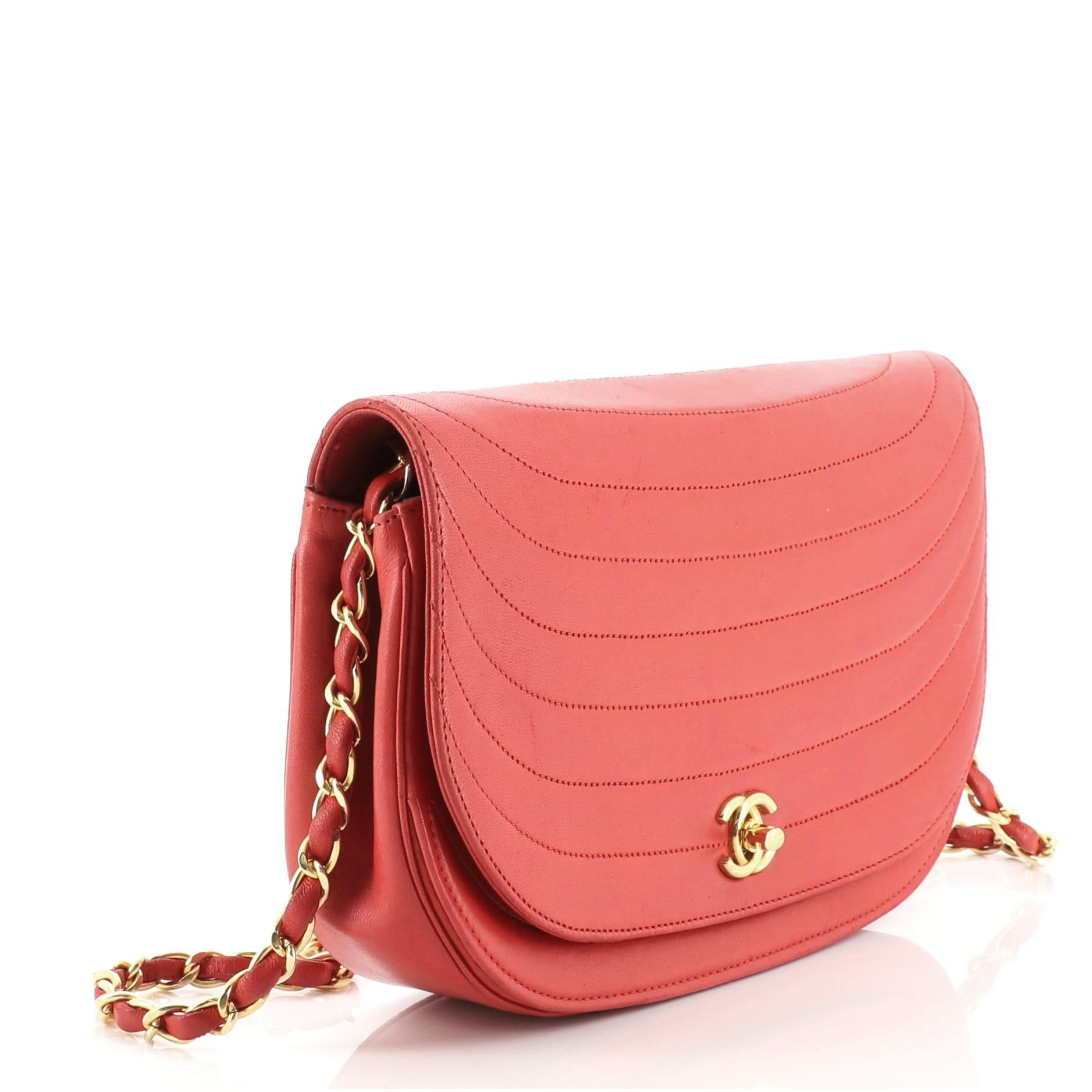 chanel crescent bag
