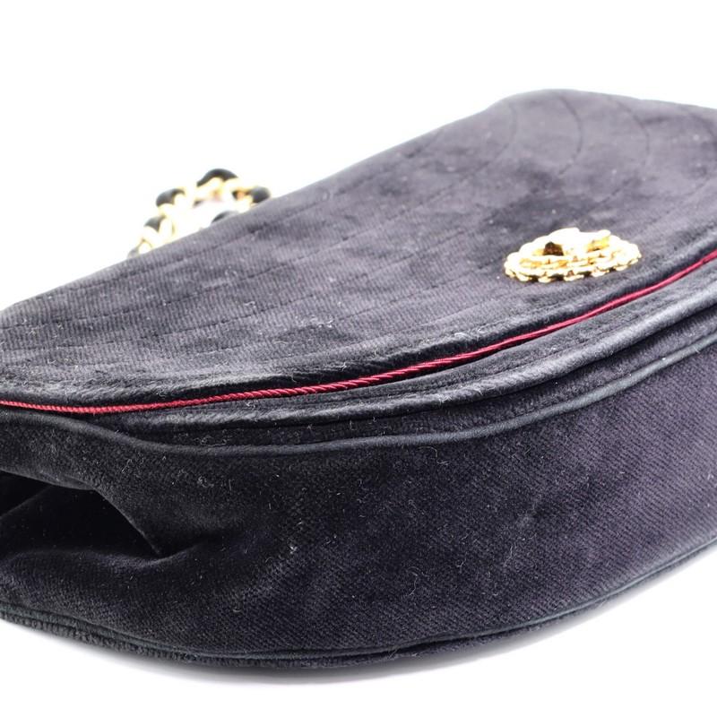 Women's or Men's Chanel Vintage Crescent Flap Bag Horizontal Quilted Velvet Medium