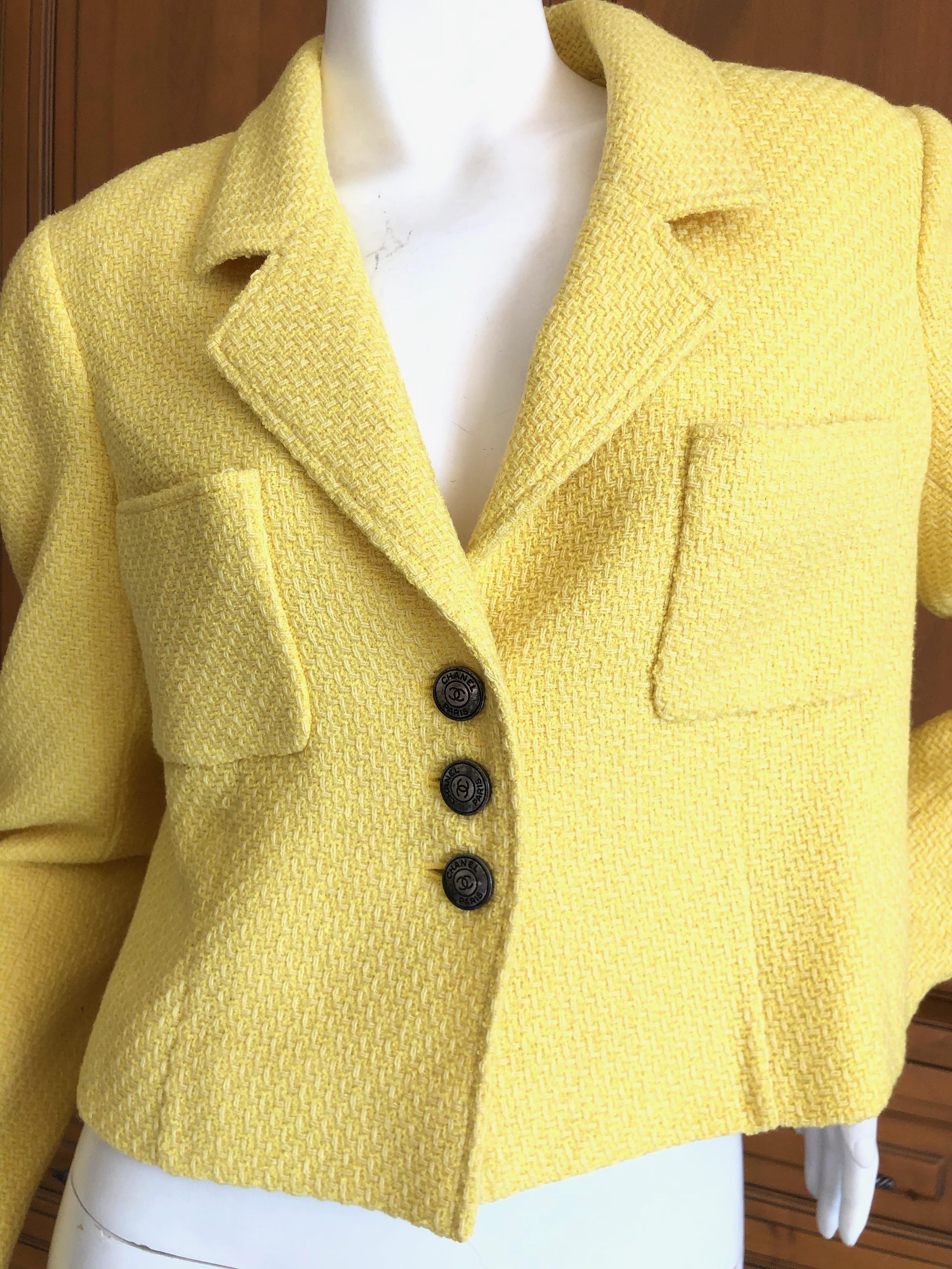 Chanel Darling Vintage Cropped Yellow Boucle Jacket
CC buttons
So pretty , please use zoom feature to see details
Size 42
Bust 40