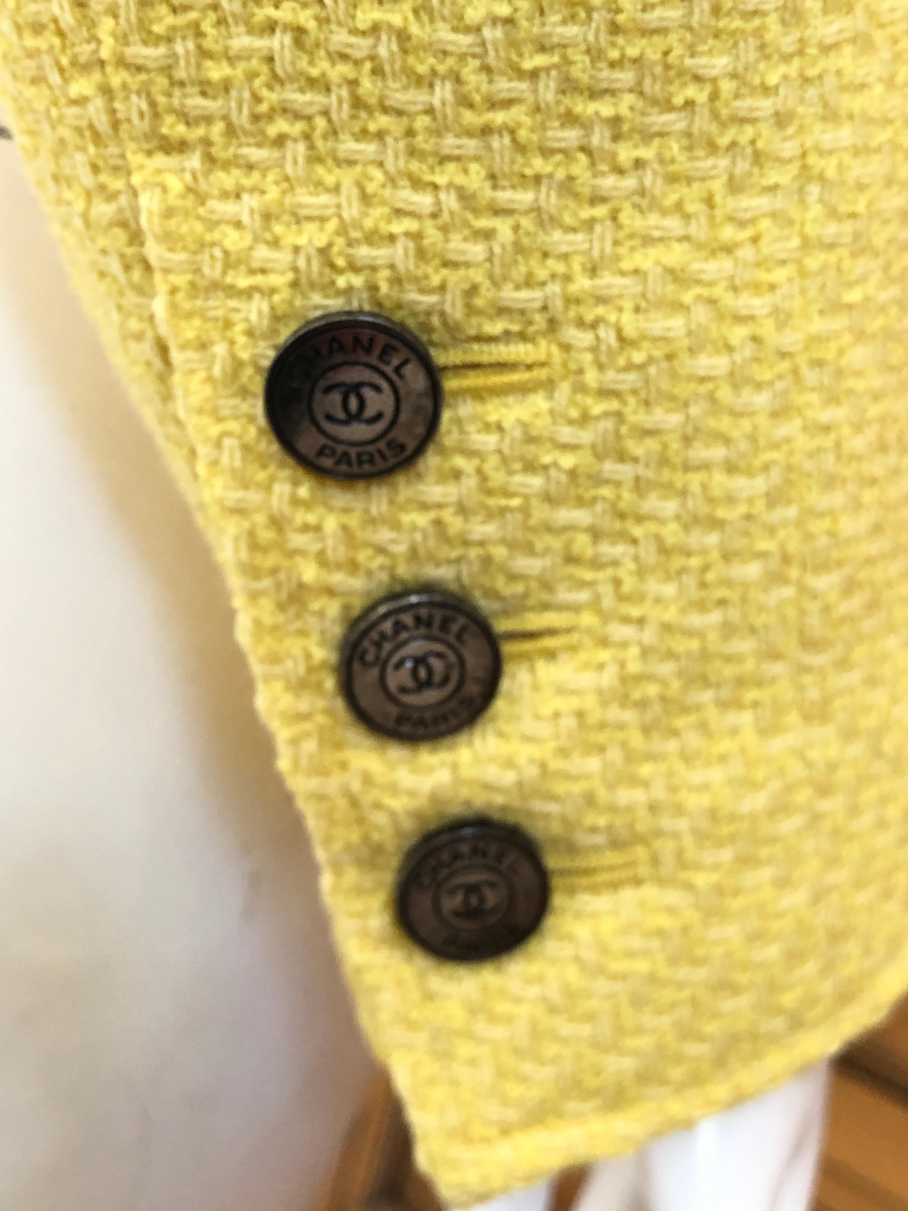 Chanel  Vintage Cropped Yellow Boucle Jacket w CC buttons and Chain Weighted Hem For Sale 1