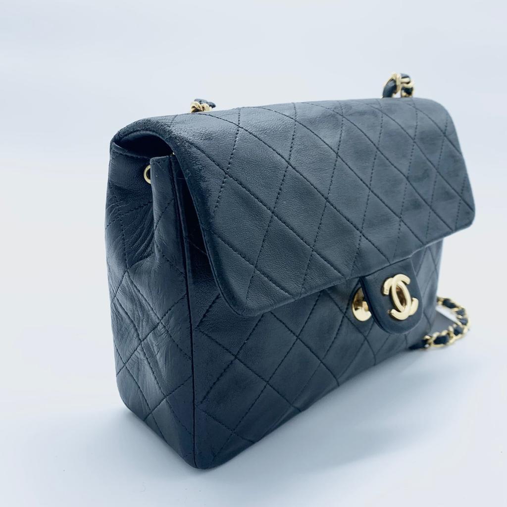 Women's CHANEL Vintage Crossbody Mini Bag in Black Lambskin Leather