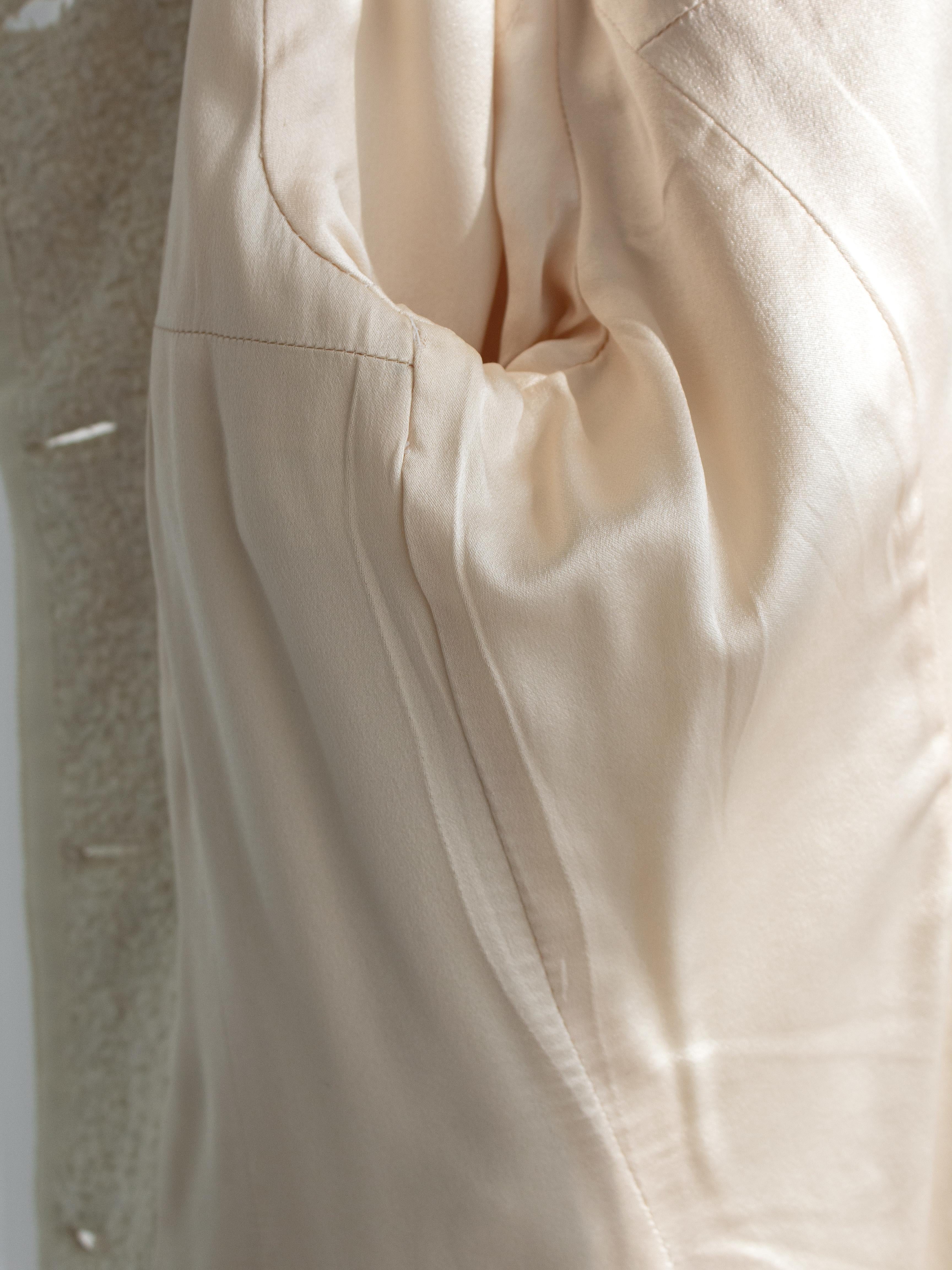 Chanel Vintage Cruise 1992 White Tweed Gold Camellia Flower Buttons Jacket Skirt 7