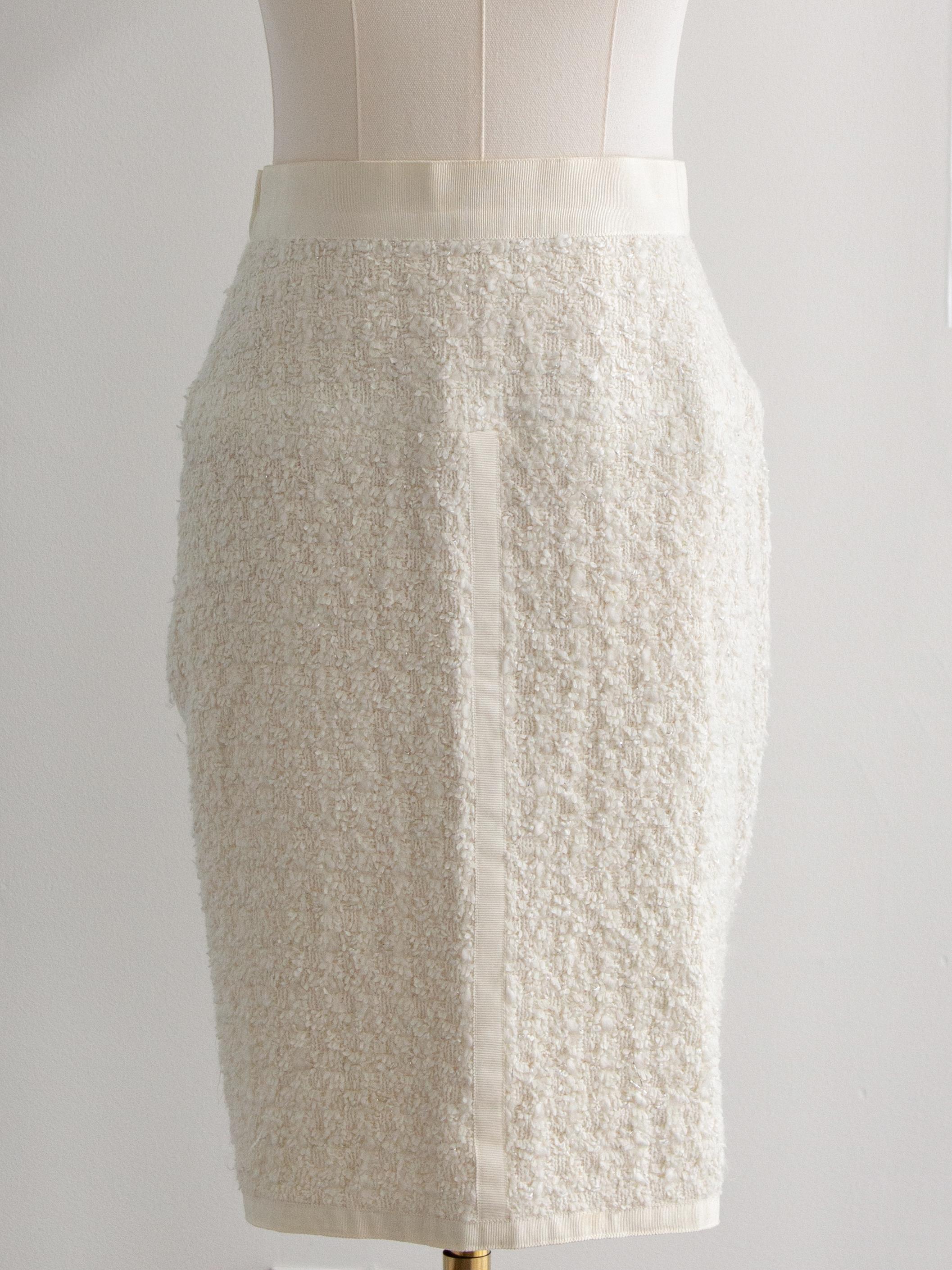 Chanel Vintage Cruise 1992 White Tweed Gold Camellia Flower Buttons Jacket Skirt 10