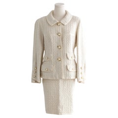 Chanel Vintage Cruise 1992 White Tweed Gold Camellia Flower Buttons Jacket Skirt