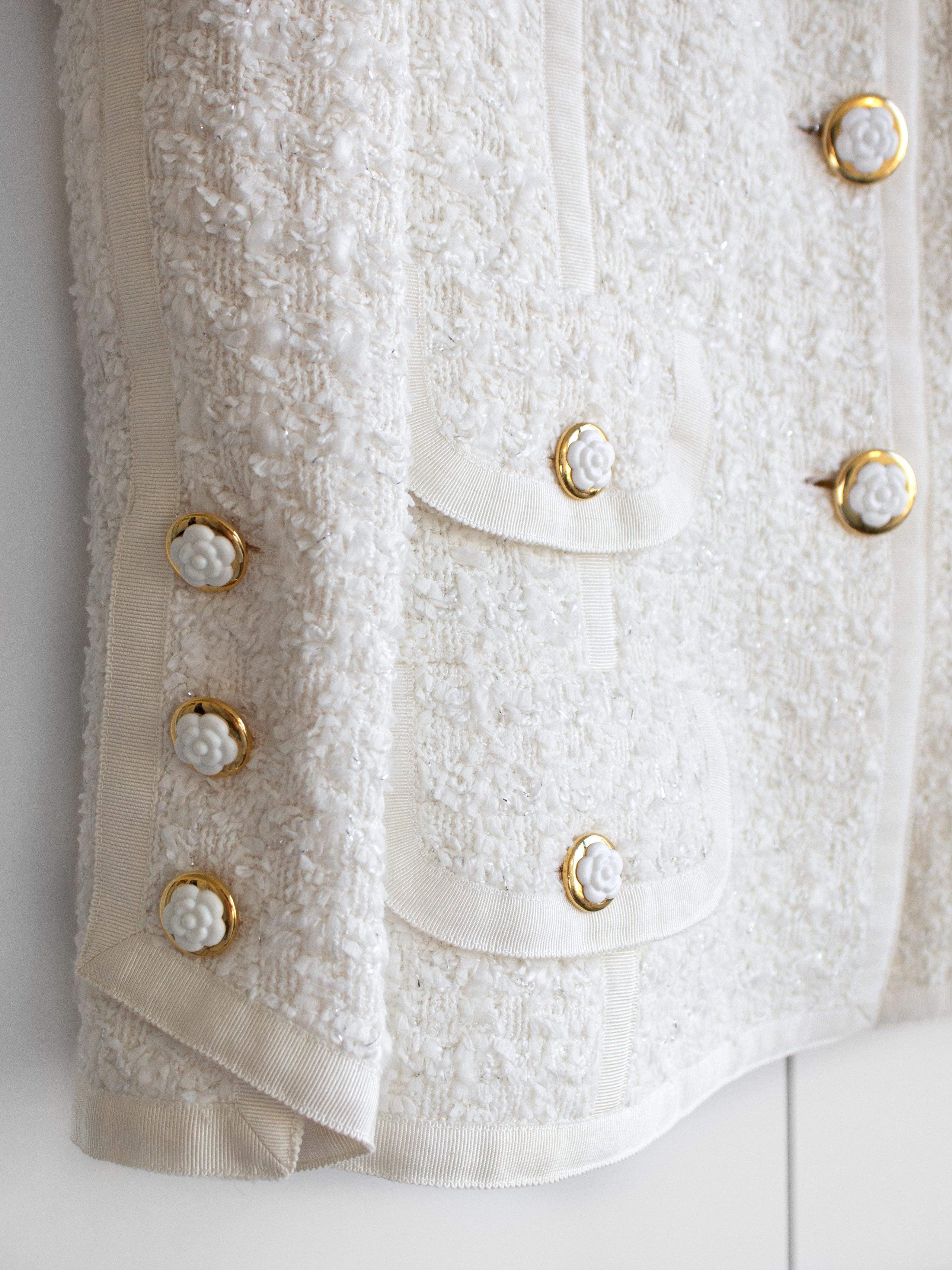 Chanel Vintage Cruise 1992 White Tweed Gold Camellia Flower Buttons Jacket Suit 5