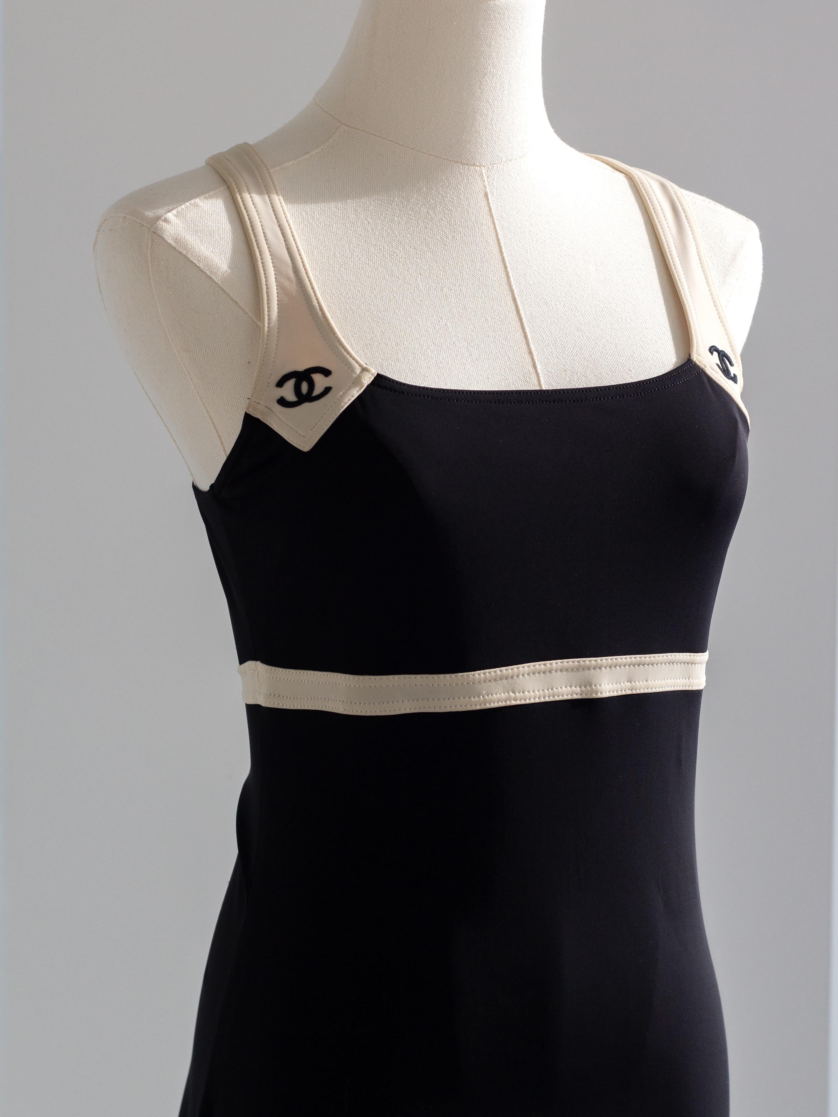 Chanel Vintage Cruise 1996 Black White CC Logo 96C Mini Dress 7