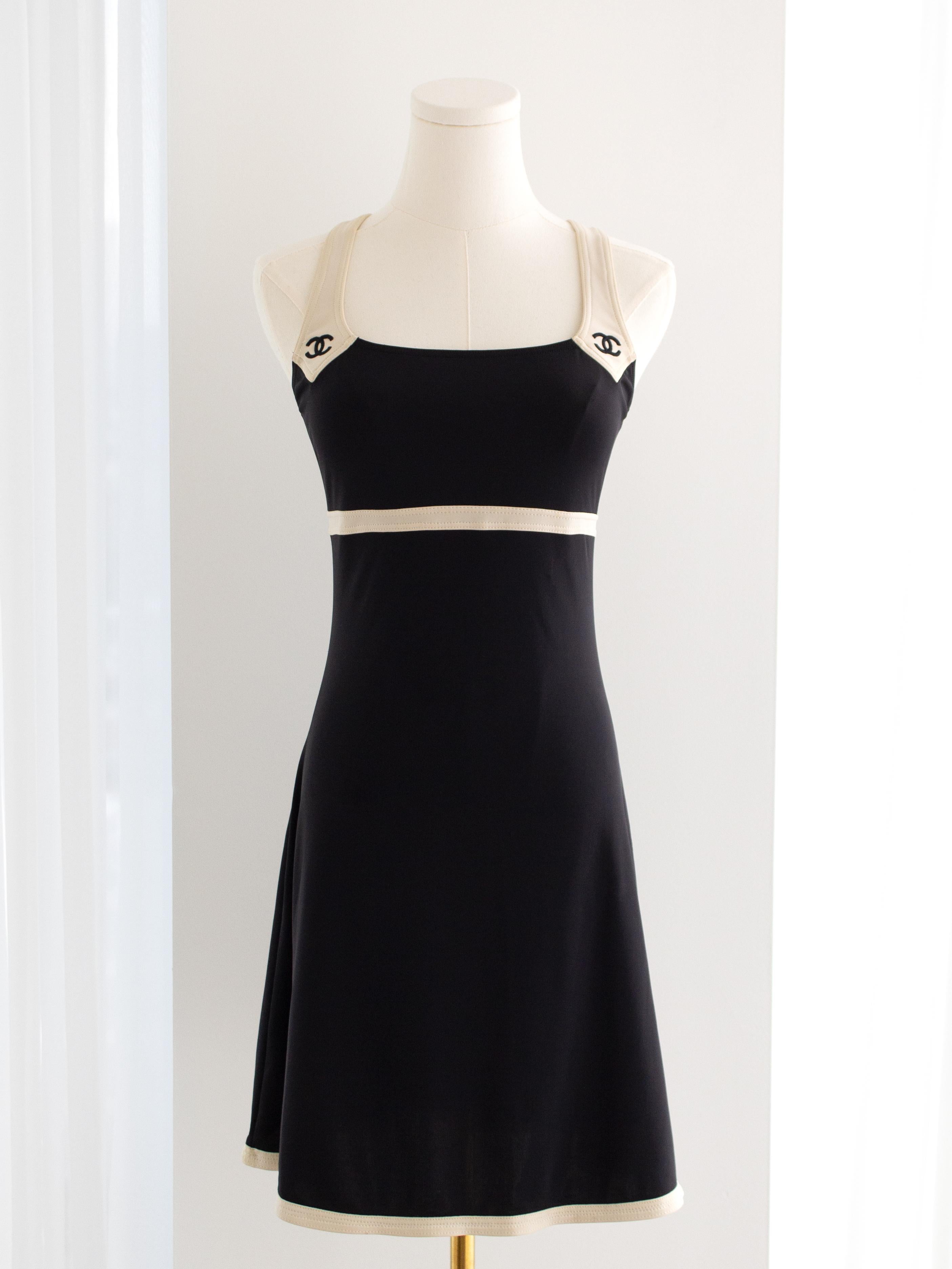 Chanel Vintage Cruise 1996 Black White CC Logo 96C Mini Dress 2