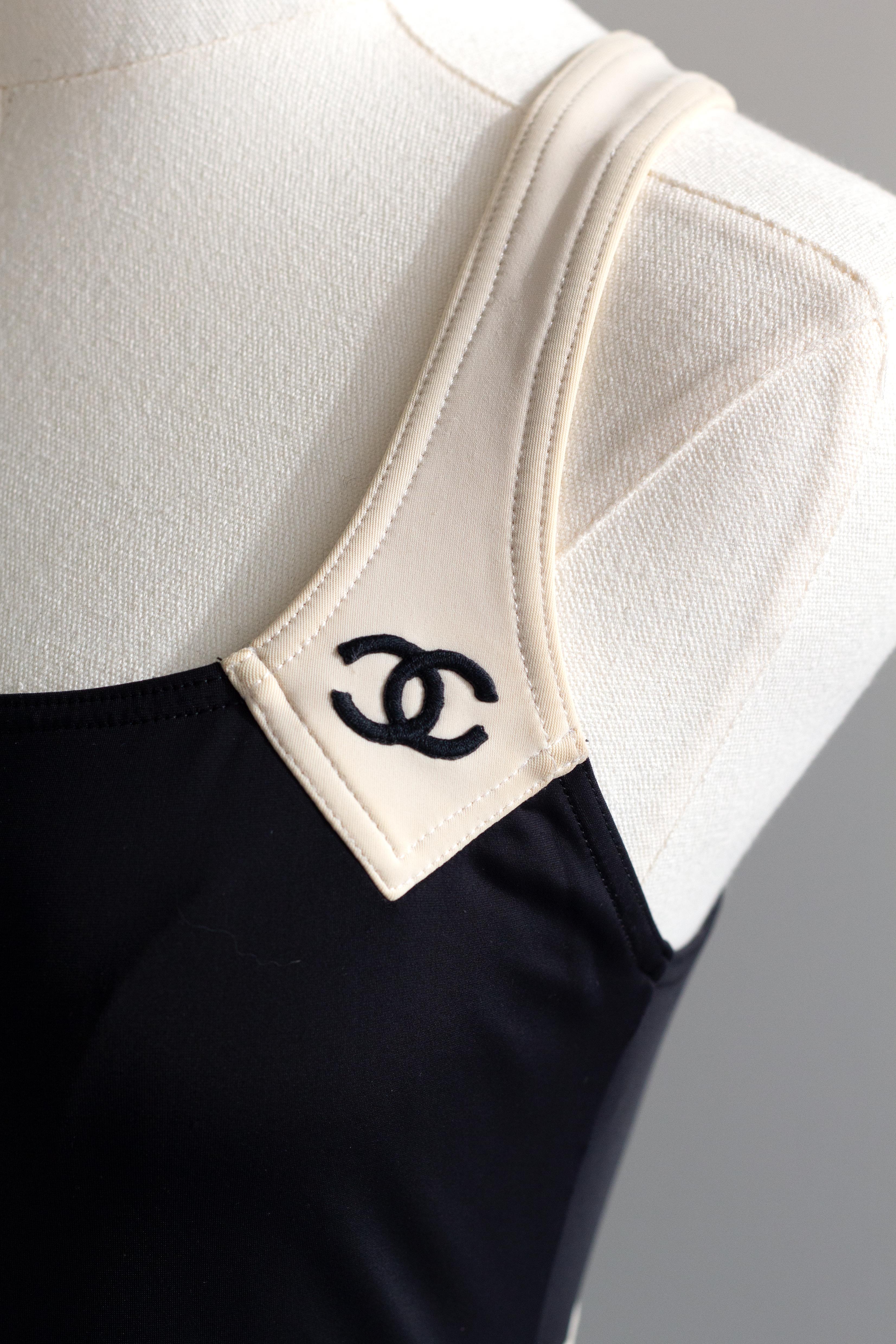 Chanel Vintage Cruise 1996 Black White CC Logo 96C Mini Dress 5