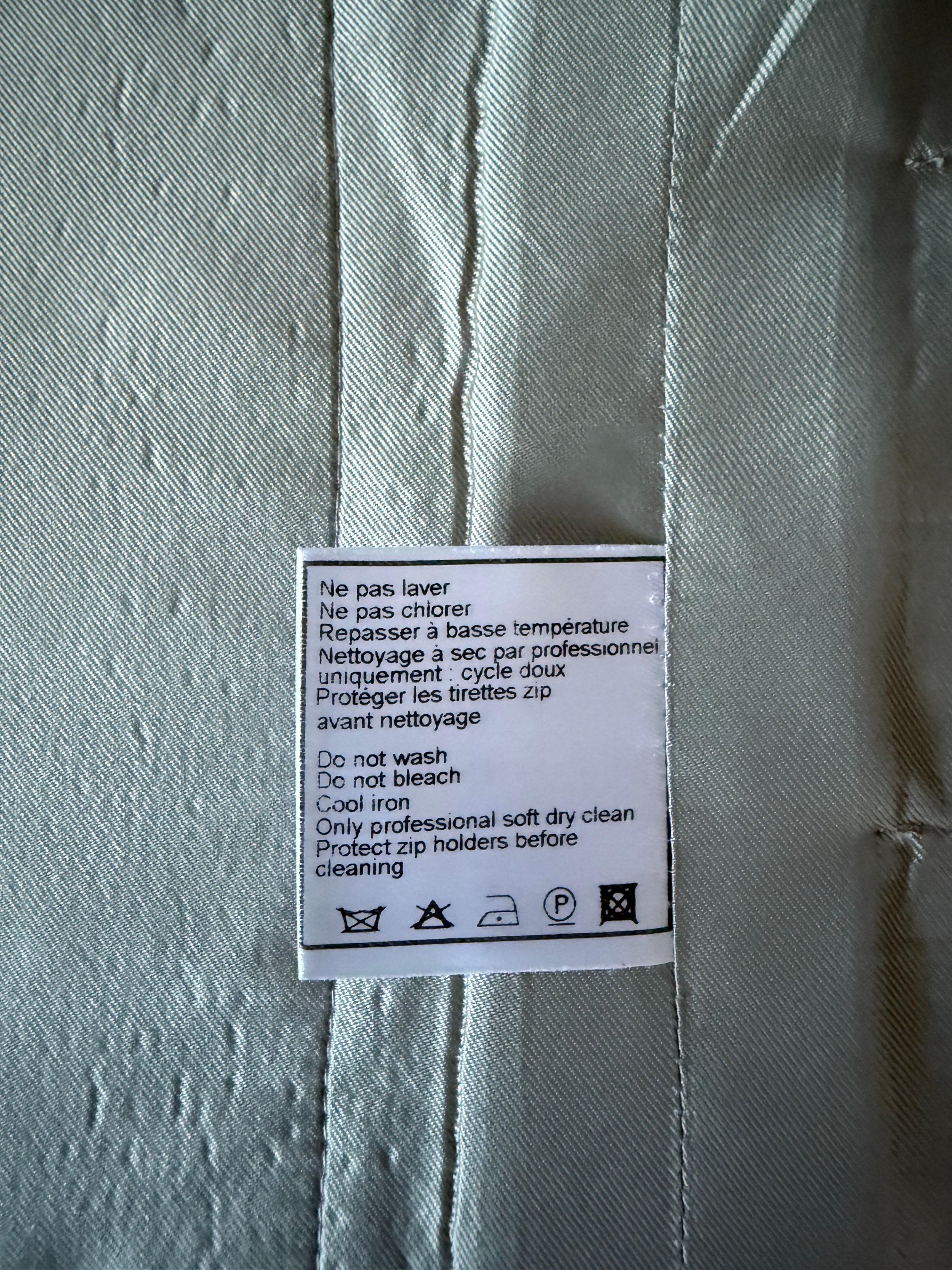 CHANEL Vintage Cruise 2000 Gestreifte Jacke aus Tweed - Ära Karl Lagerfeld im Angebot 5