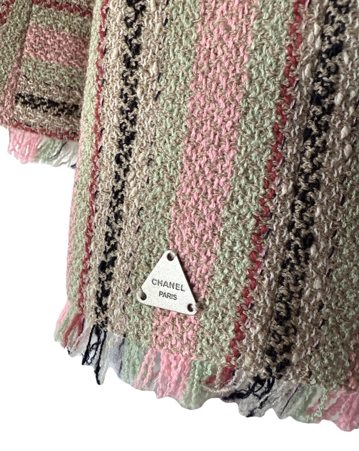 CHANEL Vintage Cruise 2000 Gestreifte Jacke aus Tweed - Ära Karl Lagerfeld im Angebot 7