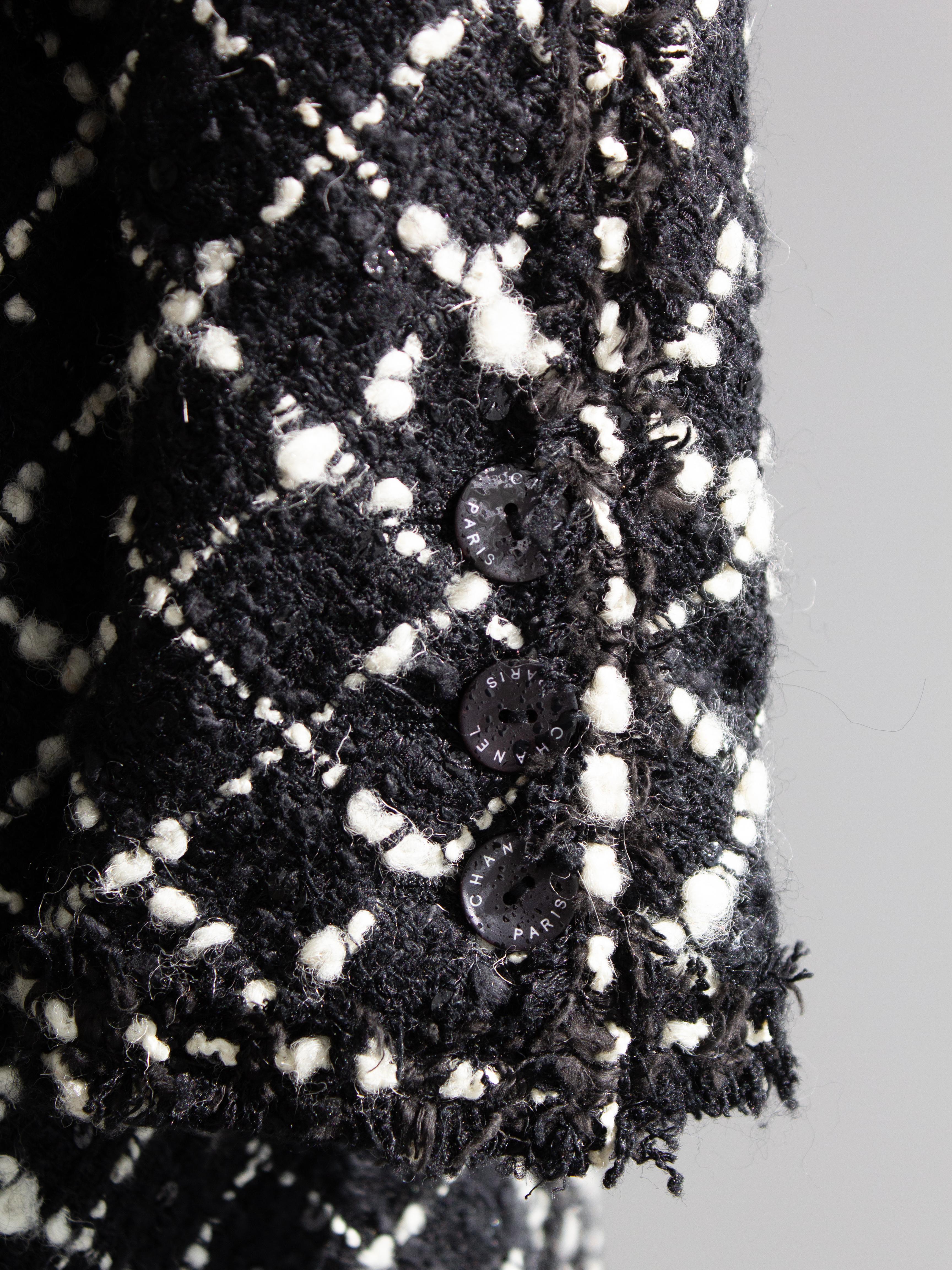 Chanel Vintage Cruise 2003 Black White Embellished Tweed 03C Jacket Skirt Suit 9