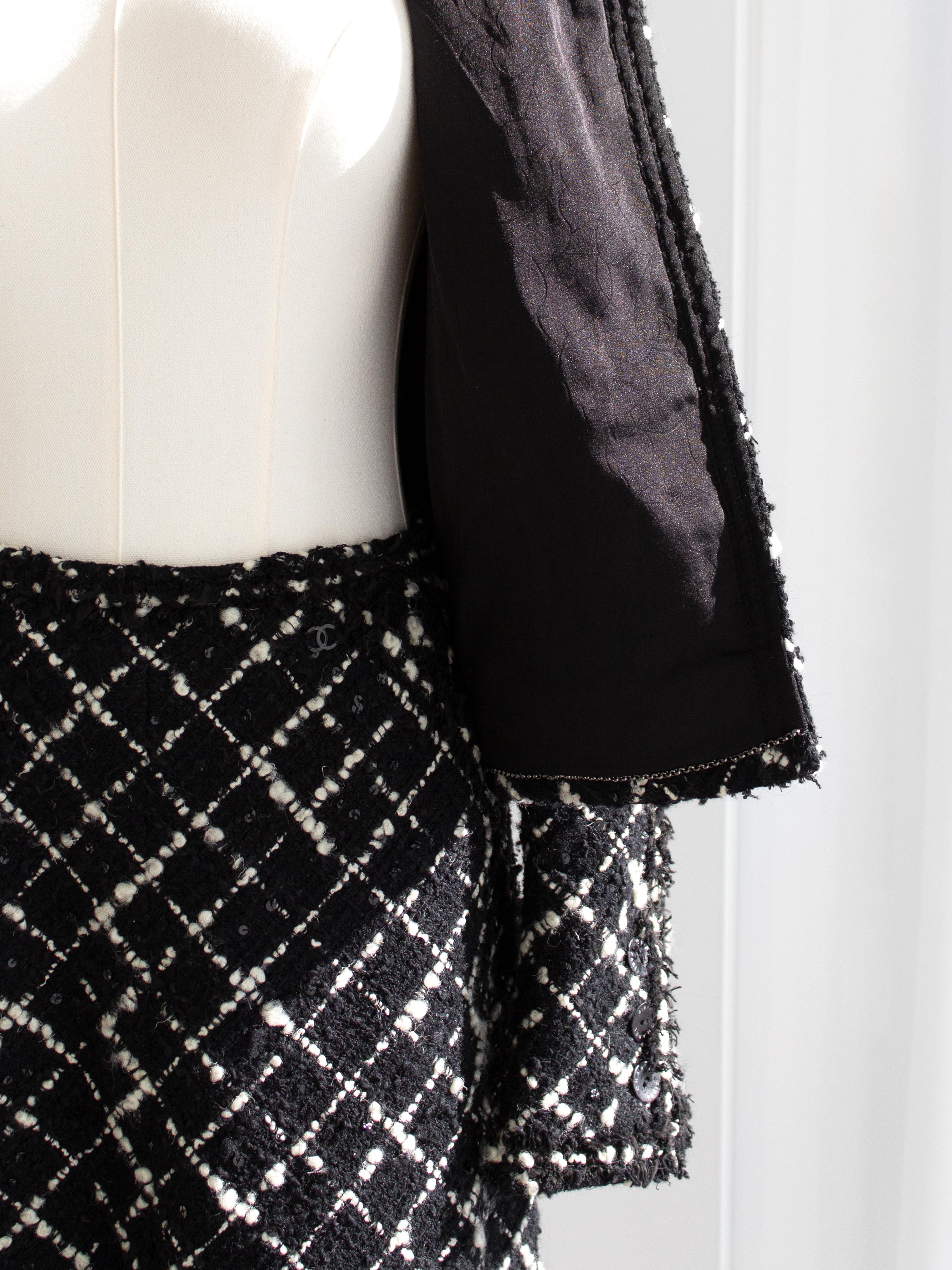 Chanel Vintage Cruise 2003 Black White Embellished Tweed 03C Jacket Skirt Suit 11