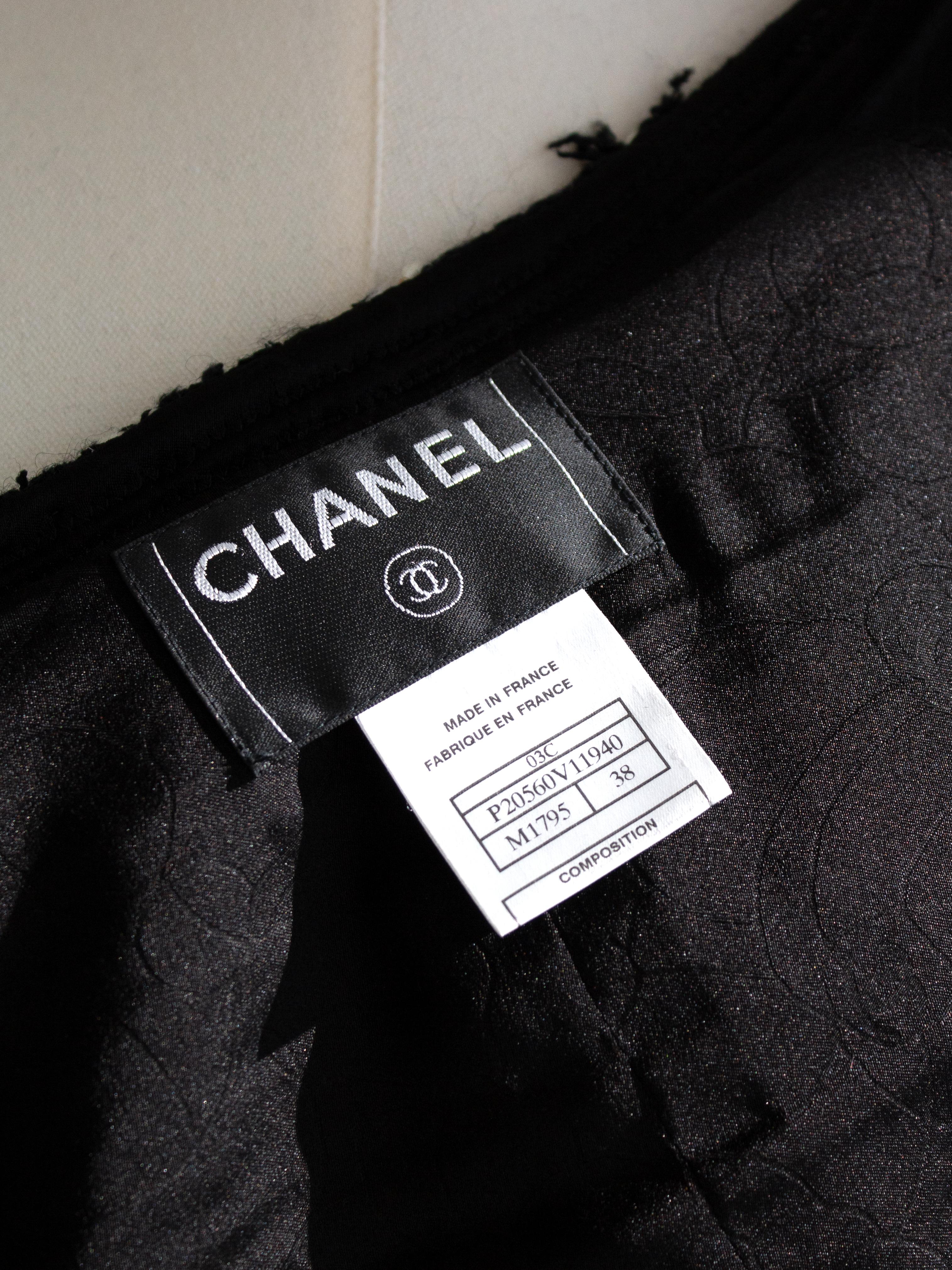 Chanel Vintage Cruise 2003 Black White Embellished Tweed 03C Jacket Skirt Suit 14