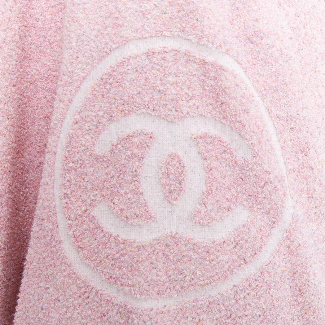 Telo mare Chanel Vintage Cruise rosa 100% cotone boucle CC con logo e frange in vendita 3
