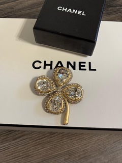 Chanel Vintage Crystal Gold Clover Brooch