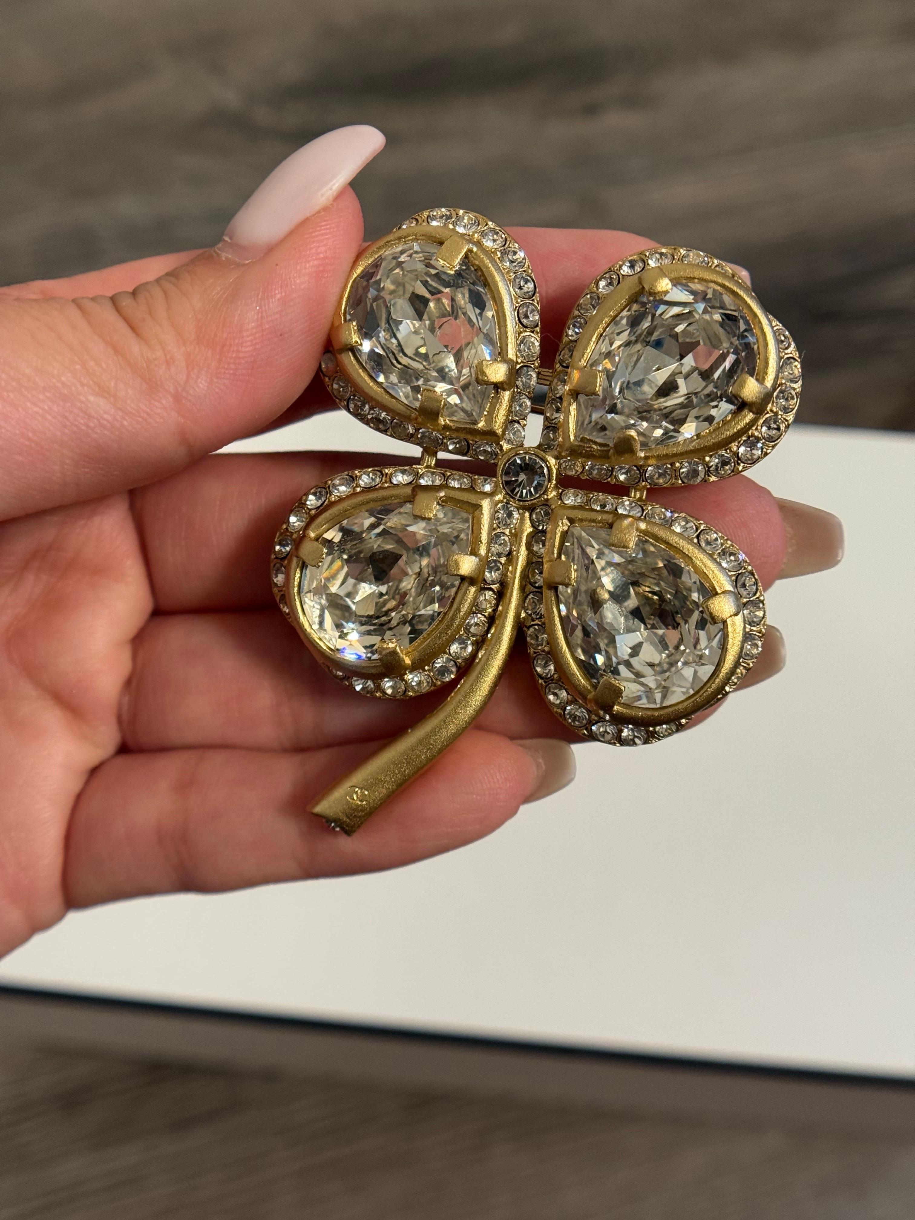 CHANEL ブローチ クローバー ヴィンテージ ゴールド CHANEL ブローチ クローバー ヴィンテージ ゴールド 楽天市場