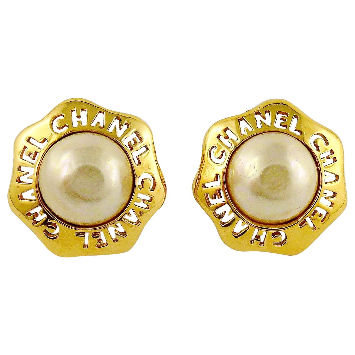 Chanel Vintage Cut Out Pearl Clip-On Earrings