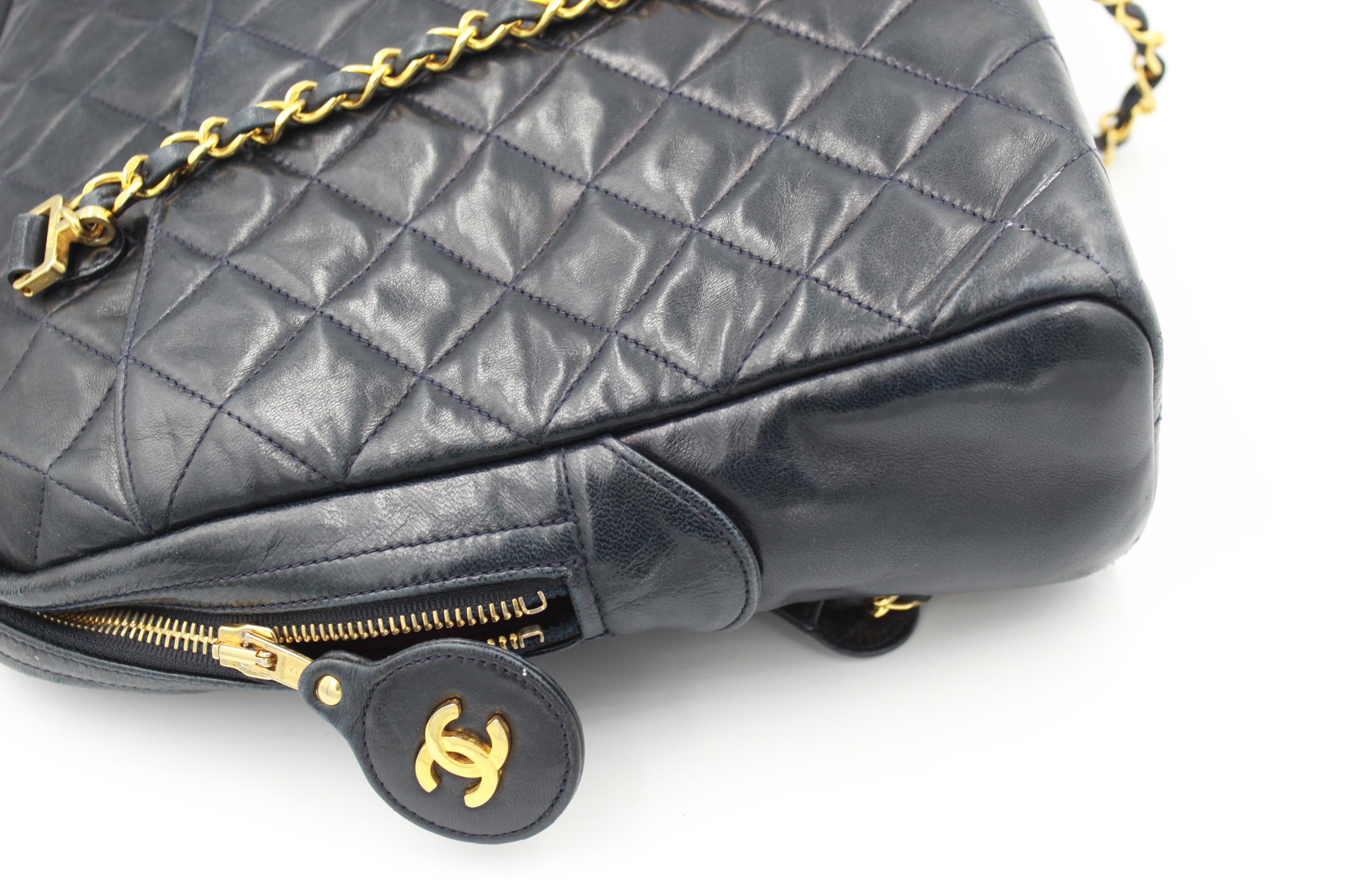 Chanel Vintage Dark Navy  Shopper Bag In Good Condition In Paris, FR