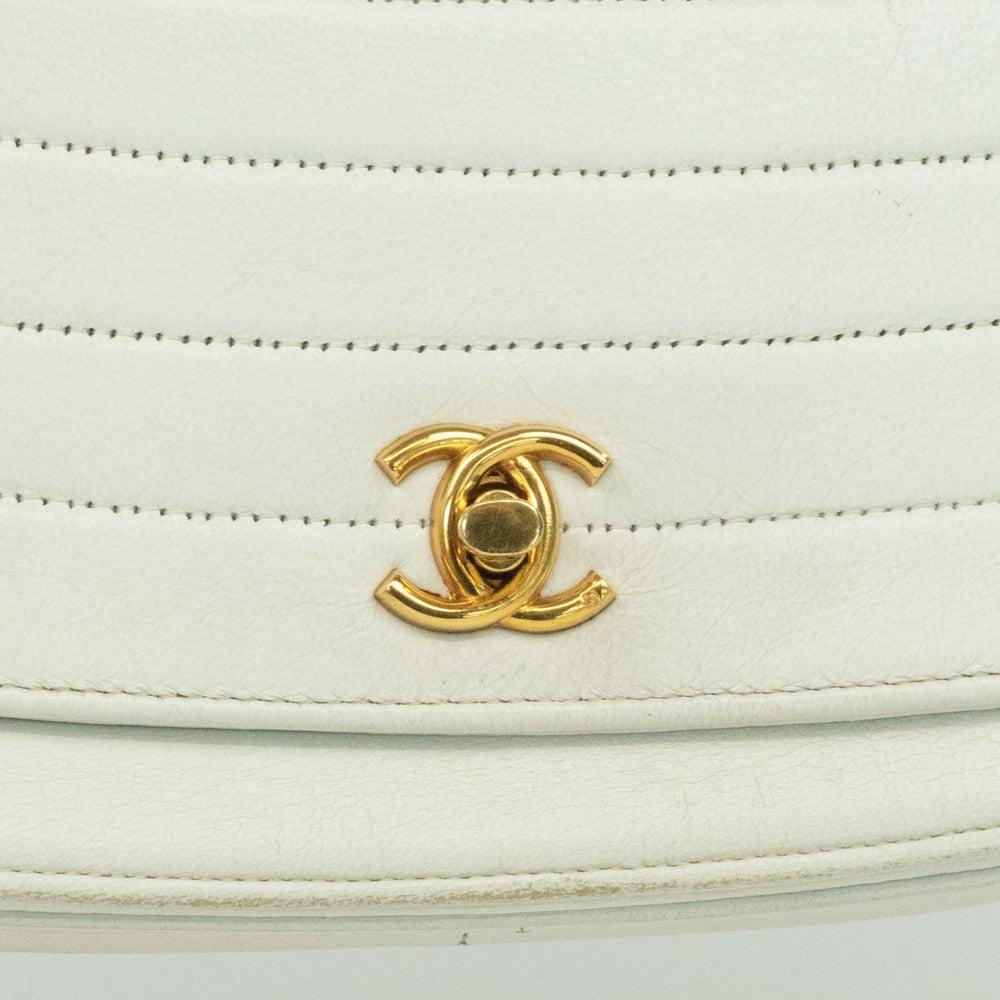 CHANEL, Vintage Demi-Lune in white leather For Sale 4