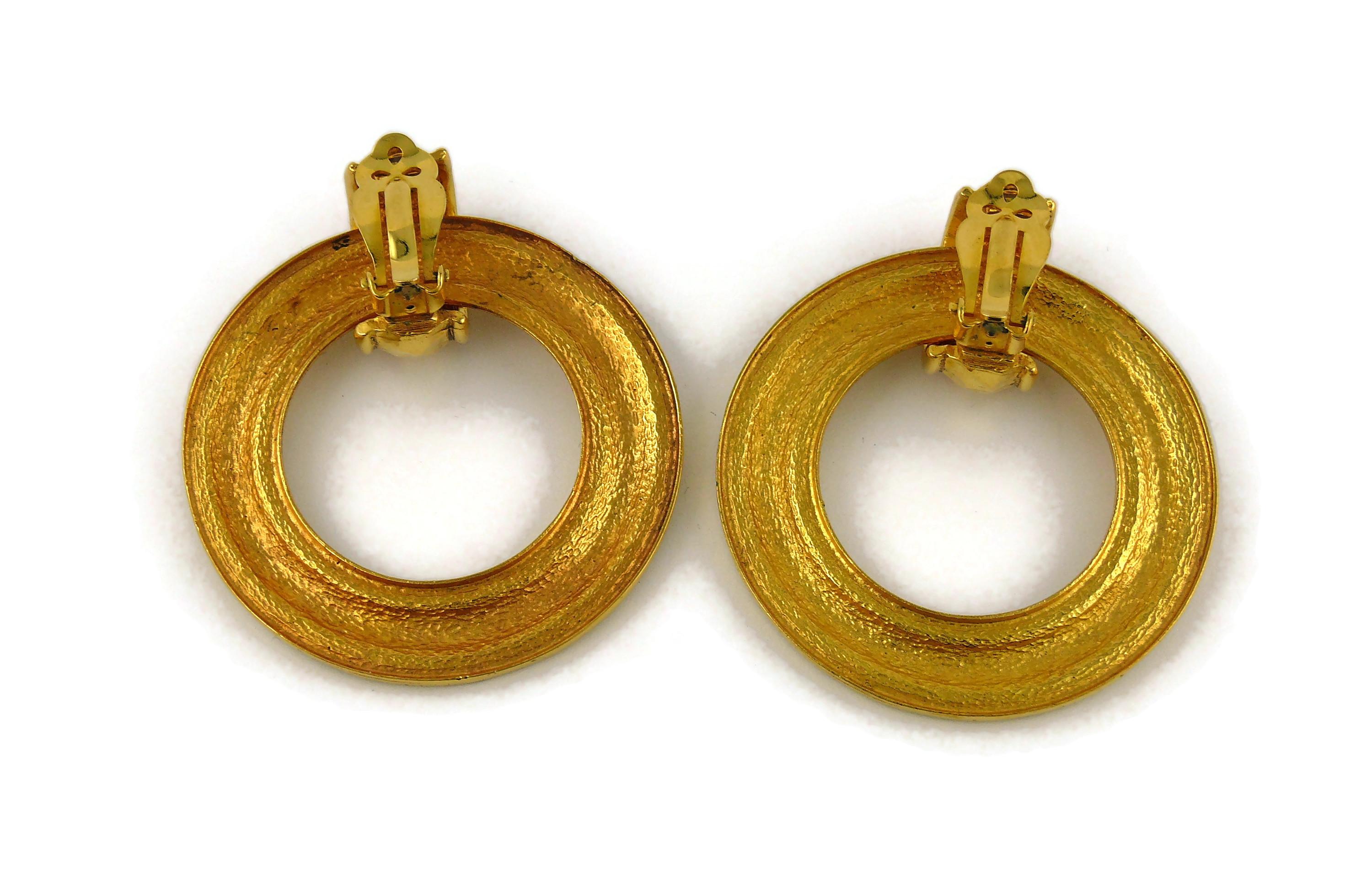 Chanel Vintage Detachable Hammered Gold Toned Hoop Earrings 4