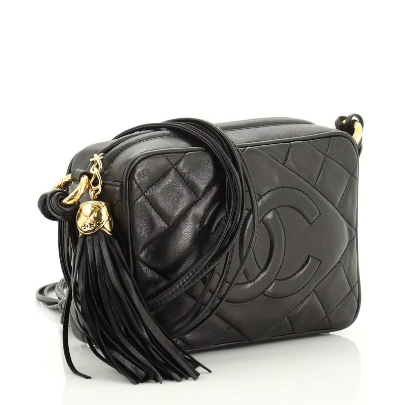 Chanel Vintage Diamond CC Camera Bag Piel acolchada Mini Negro