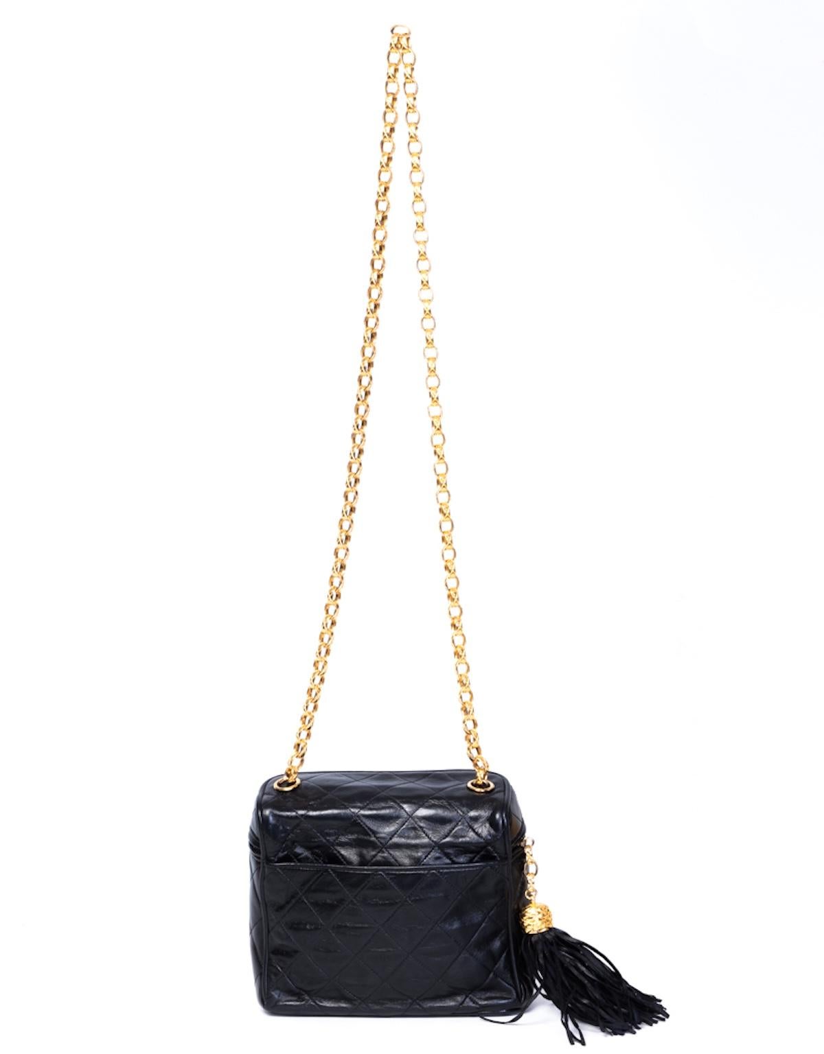 Women's Chanel Vintage Diamond Quilted Black Lambskin Mini Vanity