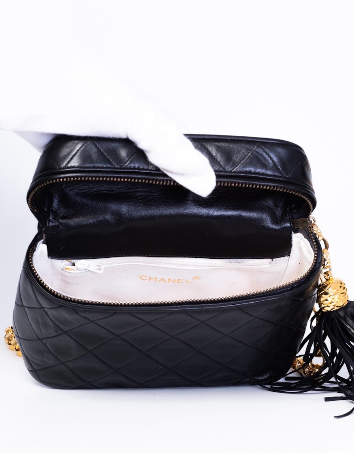 Chanel Vintage Diamond Quilted Black Lambskin Mini Vanity 3