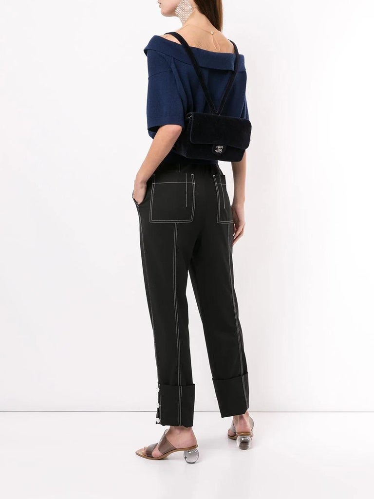 Chanel 1996 Vintage Rare Medium Classic Flap Navy Blue  display picture 3