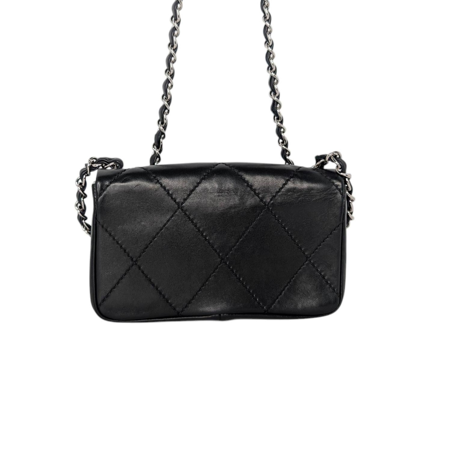 Chanel Vintage Diamond Stitched CC East/West Crossbody Flap In Excellent Condition In Scottsdale, AZ