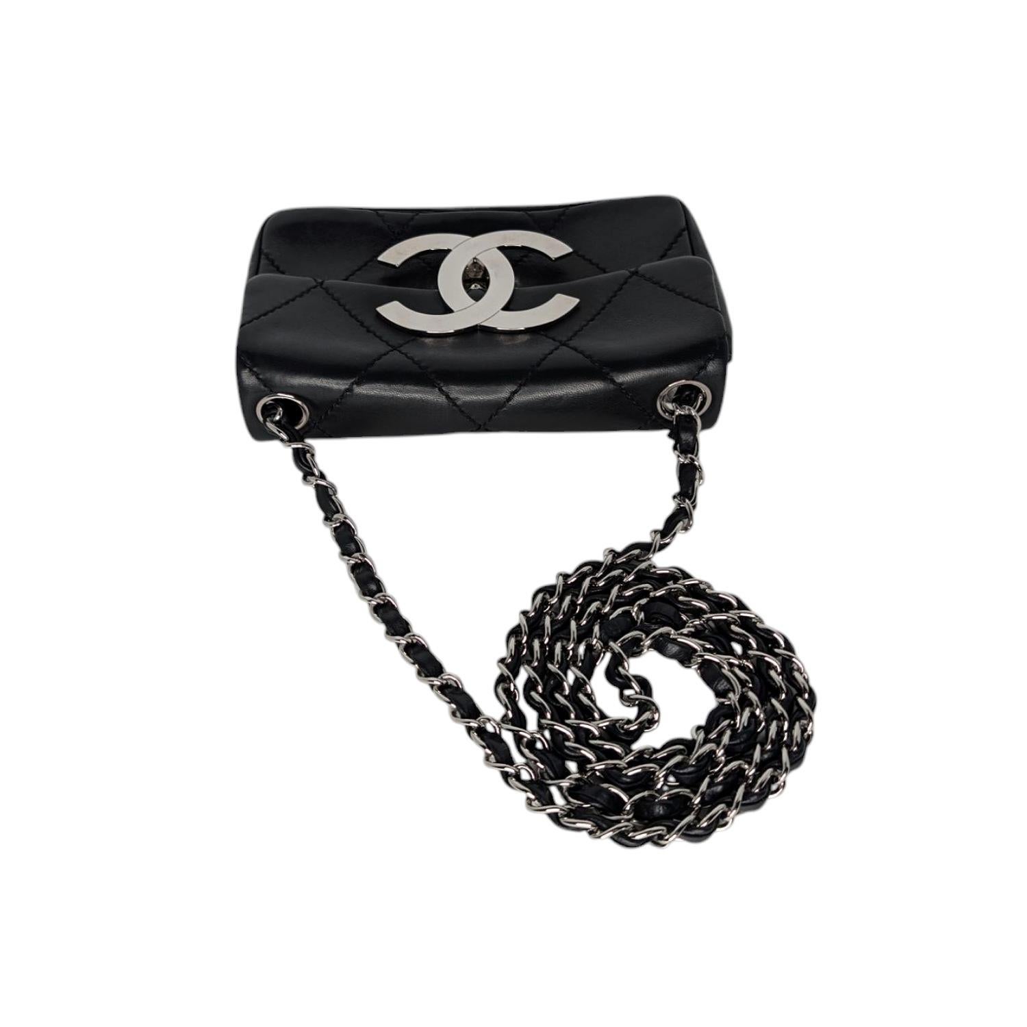 Chanel Vintage Diamond Stitched CC East/West Crossbody Flap 1