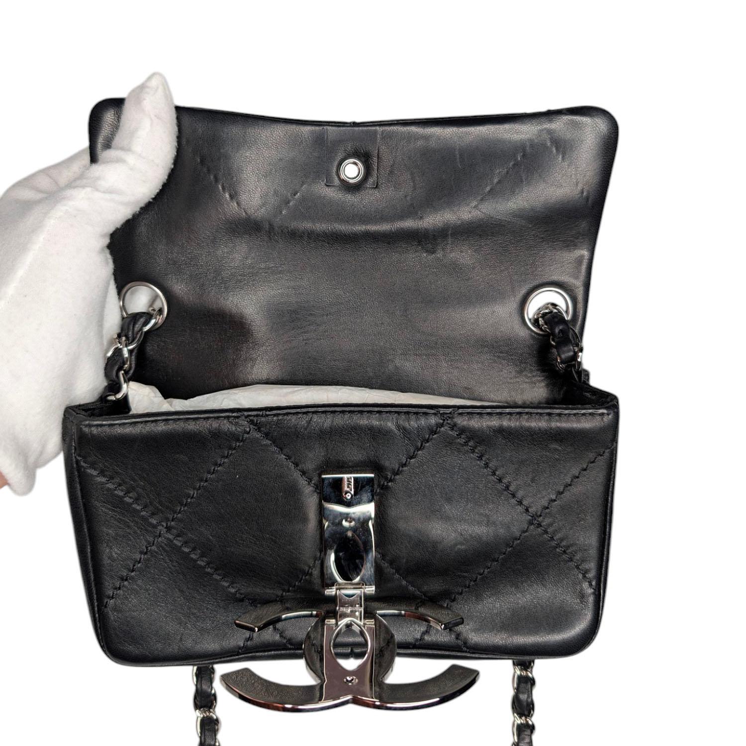Chanel Vintage Diamond Stitched CC East/West Crossbody Flap 4