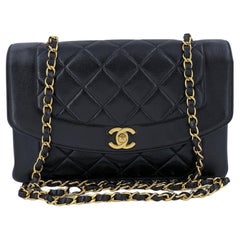 Chanel Vintage Diana Flap Bag Black Medium 24k GHW Pocket 64128