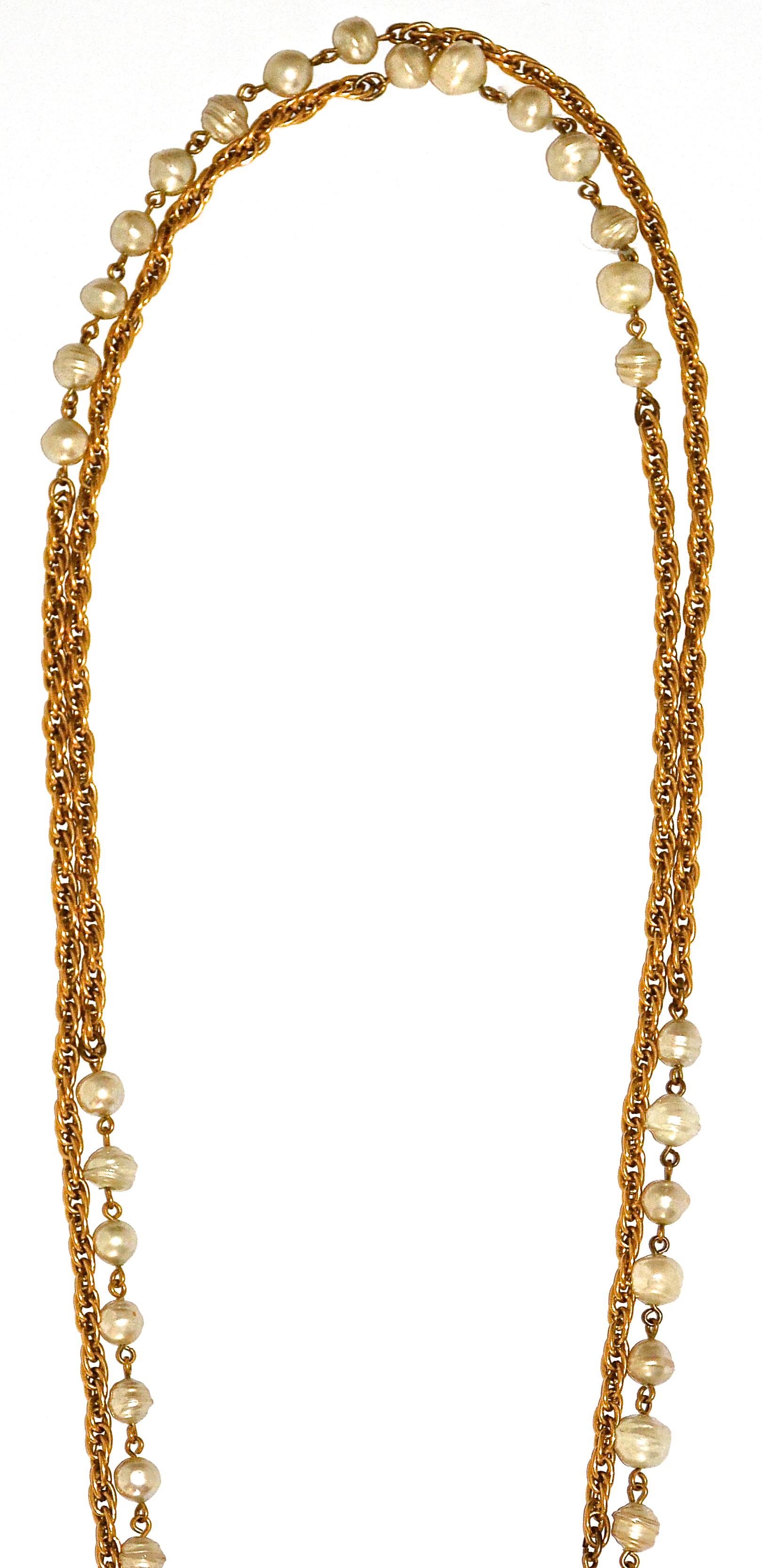 Chanel Vintage Double-Strand Pearl-and-Gold Gilt Chain Necklace with Magnifier For Sale 3