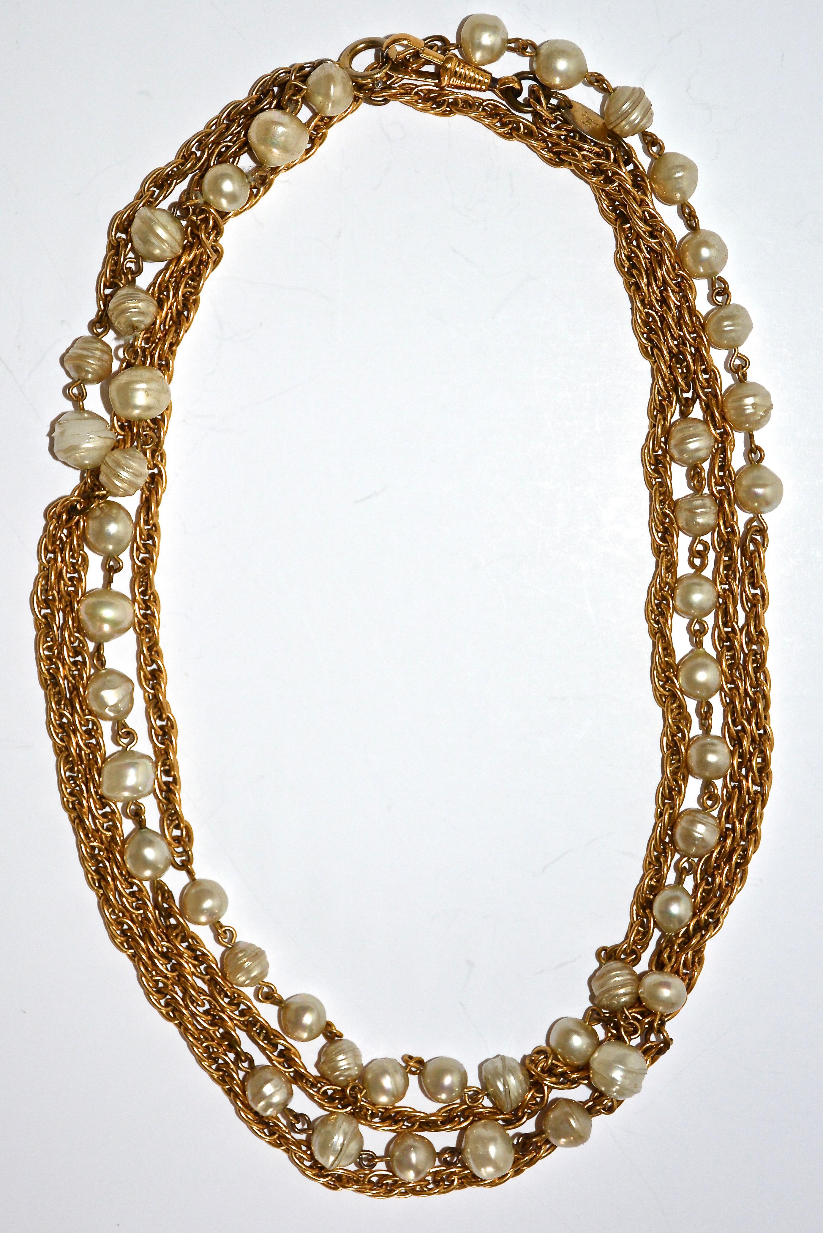 Chanel Vintage Zweireihige vergoldete Vintage-Halskette aus Perlen und Gold mit Vergrerung (Neobarock) im Angebot
