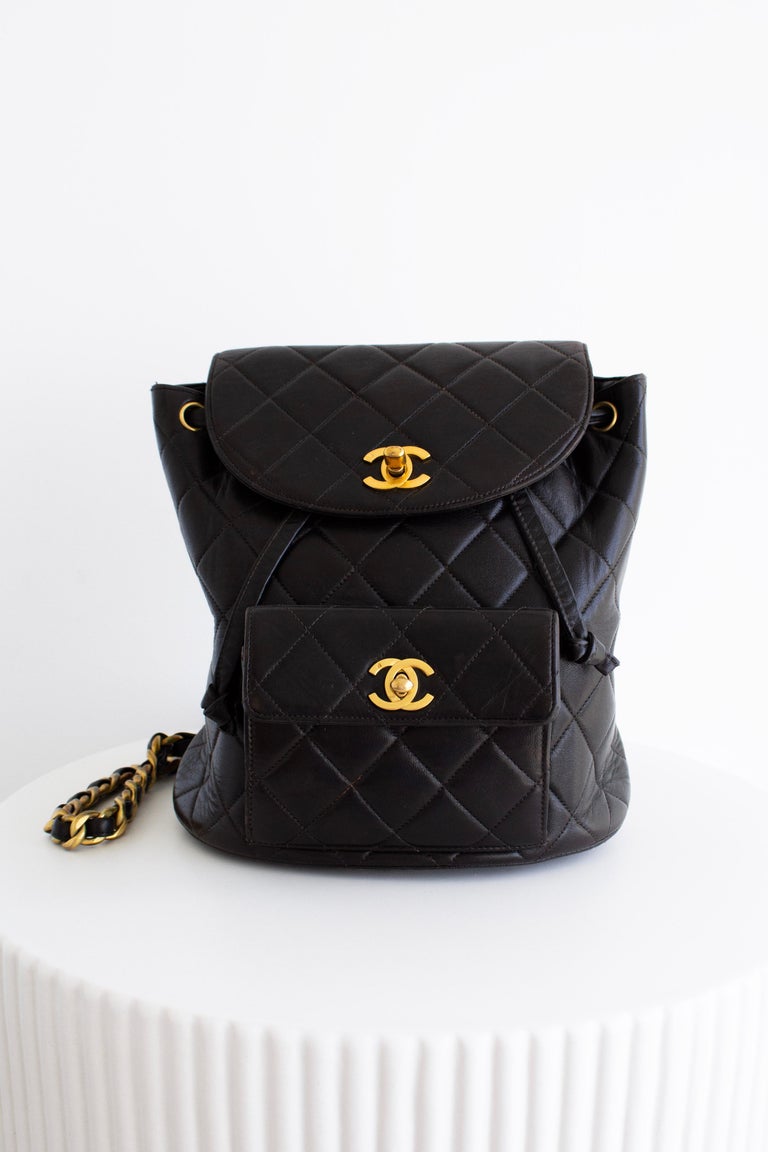 Chanel Vintage Duma Black Lambskin Leather Quilted 24K Gold  display picture 3