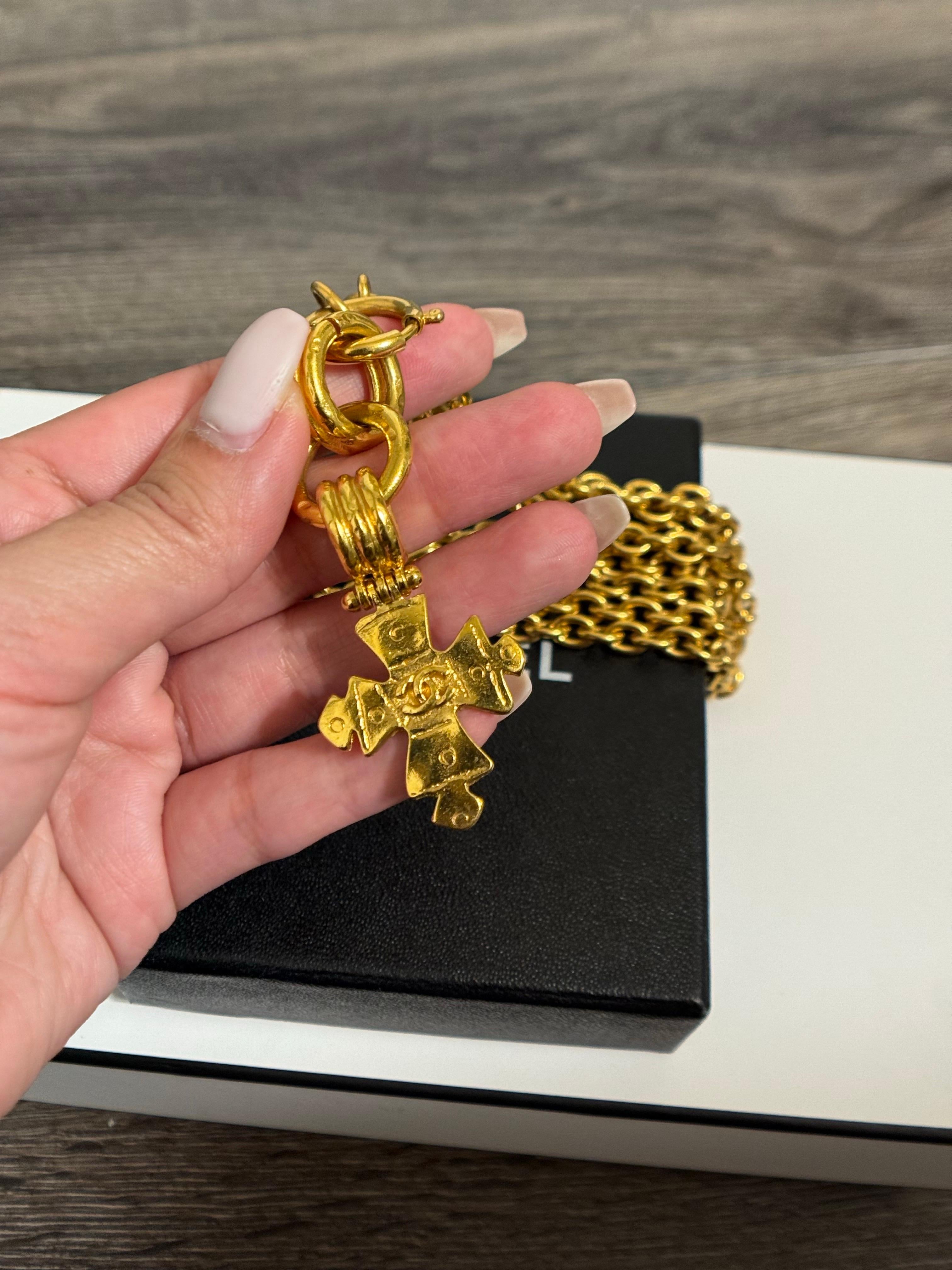 CHANEL Vintage Elegant Gold Cross Multi-strand Pendant Necklace For Sale 1