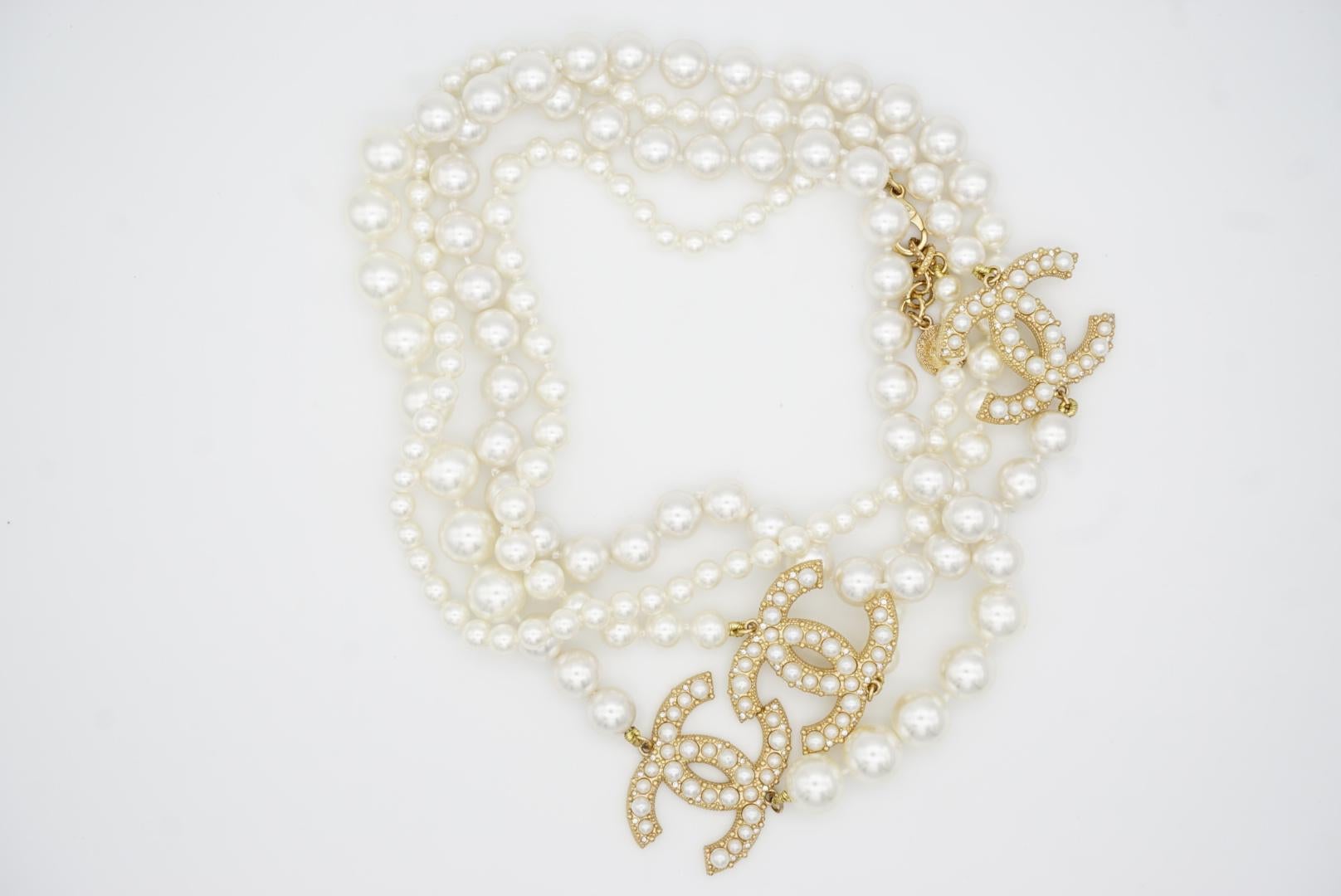 Chanel Vintage Extra Long Pearls Trio CC Logo Coco Strands Collana Versatile in vendita 10