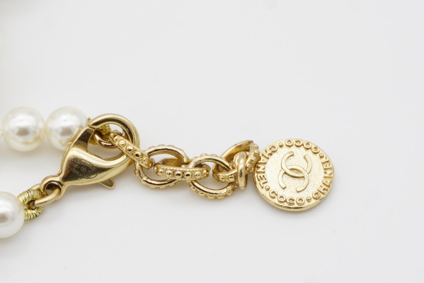 Chanel Vintage Extra Long Pearls Trio CC Logo Coco Strands Collana Versatile in vendita 12