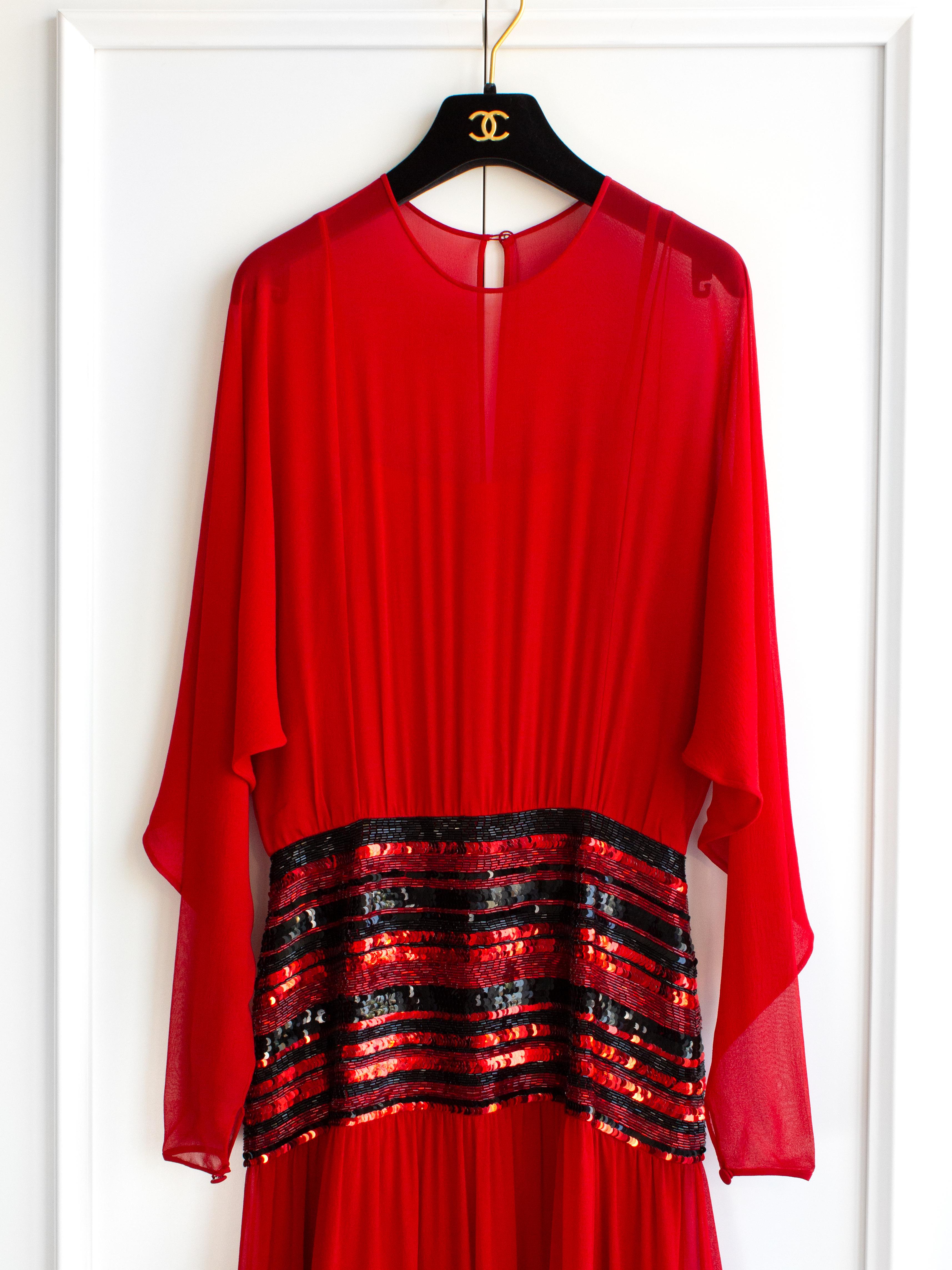 Women's Chanel Vintage F/W 1983 Red Black Sequin Embellished Evening Dress Gown