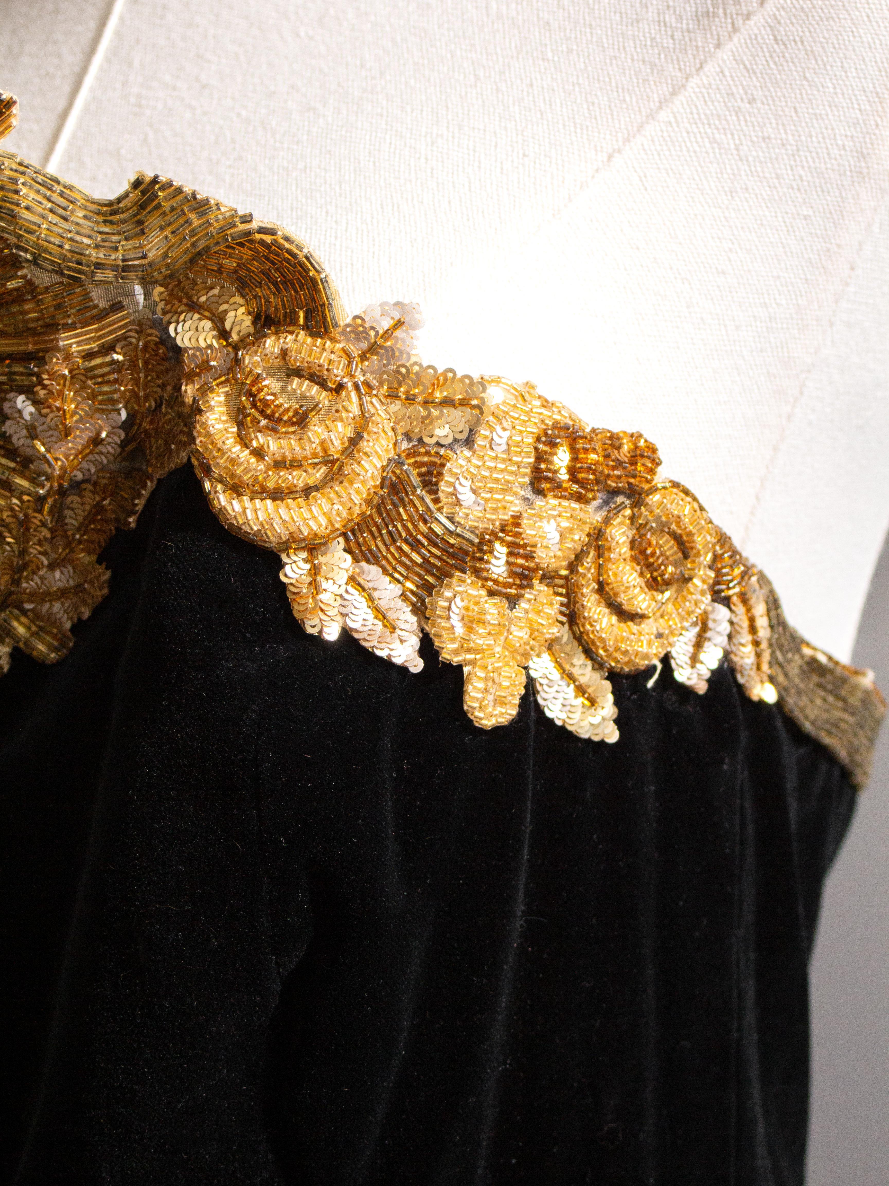 Chanel Vintage F/W 1985 Lesage Gold Sunburst Embellished Black Velvet Knee Dress 7