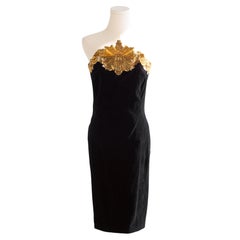 Chanel Vintage A/I 1985 Lesage, abito al ginocchio in velluto nero impreziosito da un raggio di sole dorato