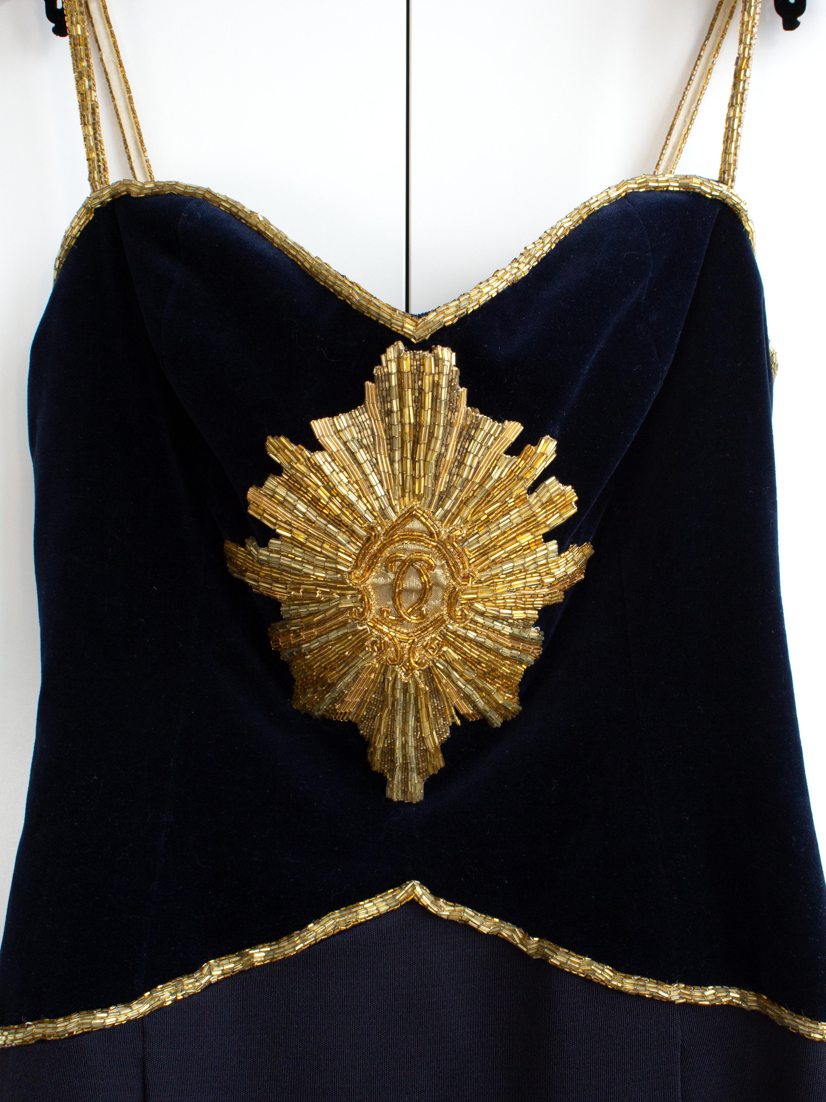 Chanel Vintage F/W 1985 Lesage Gold Sunburst Embellished Navy Blue Velvet Gown  For Sale 3