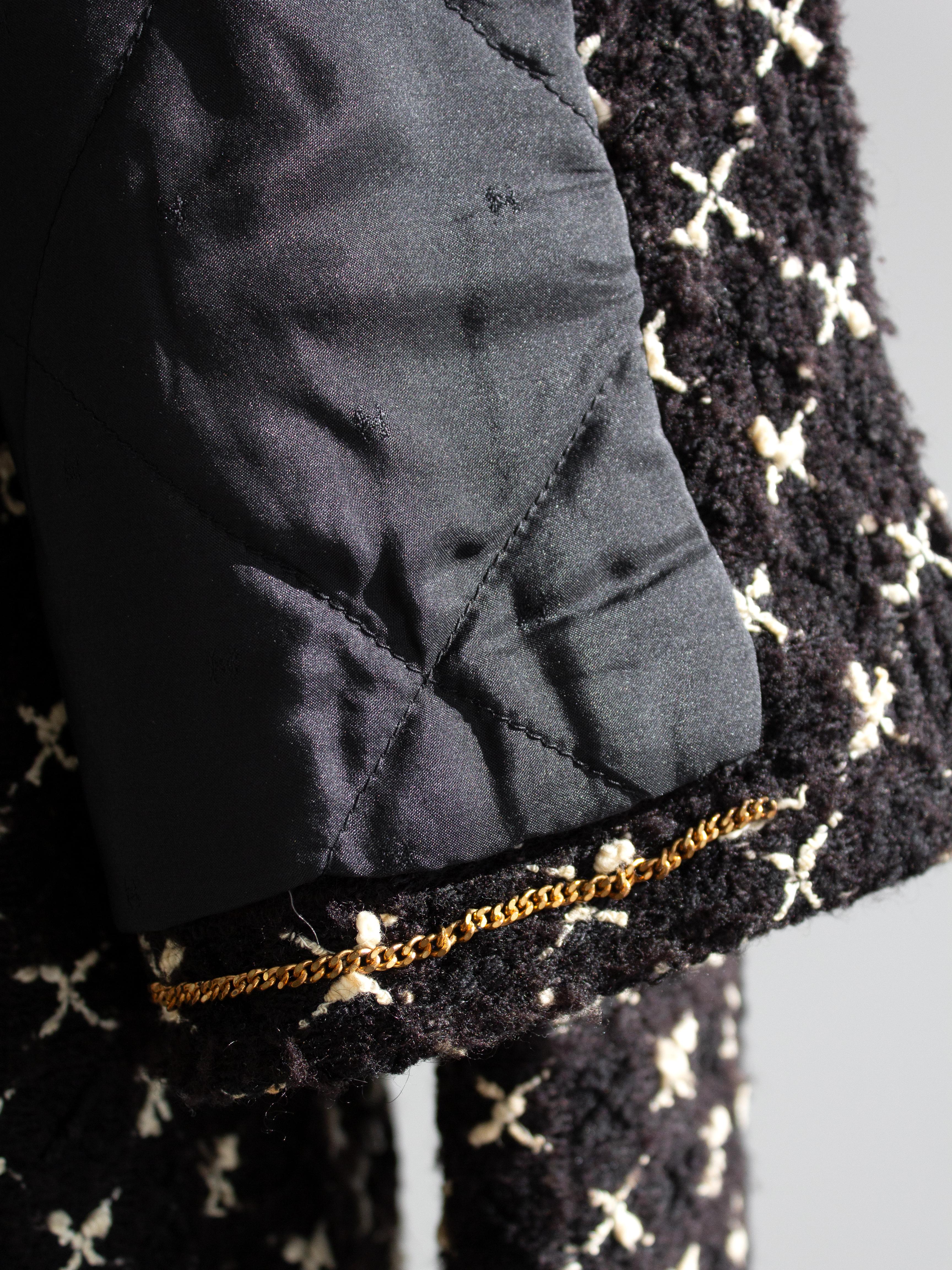 Chanel Vintage F/W 1987 Karl Black White Pearl X Tweed Jacket Skirt Suit For Sale 7