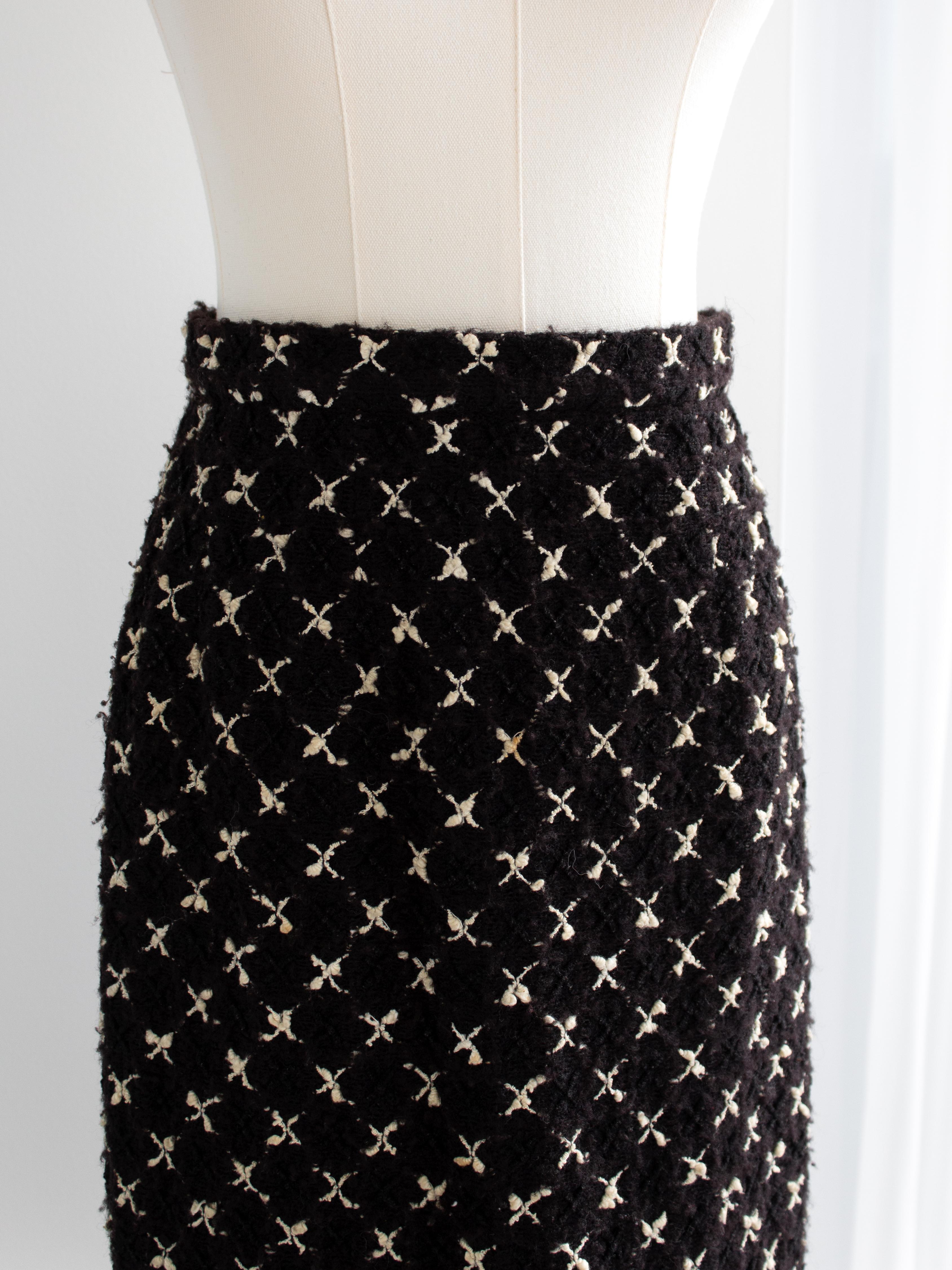 Chanel Vintage F/W 1987 Karl Black White Pearl X Tweed Jacket Skirt Suit For Sale 11