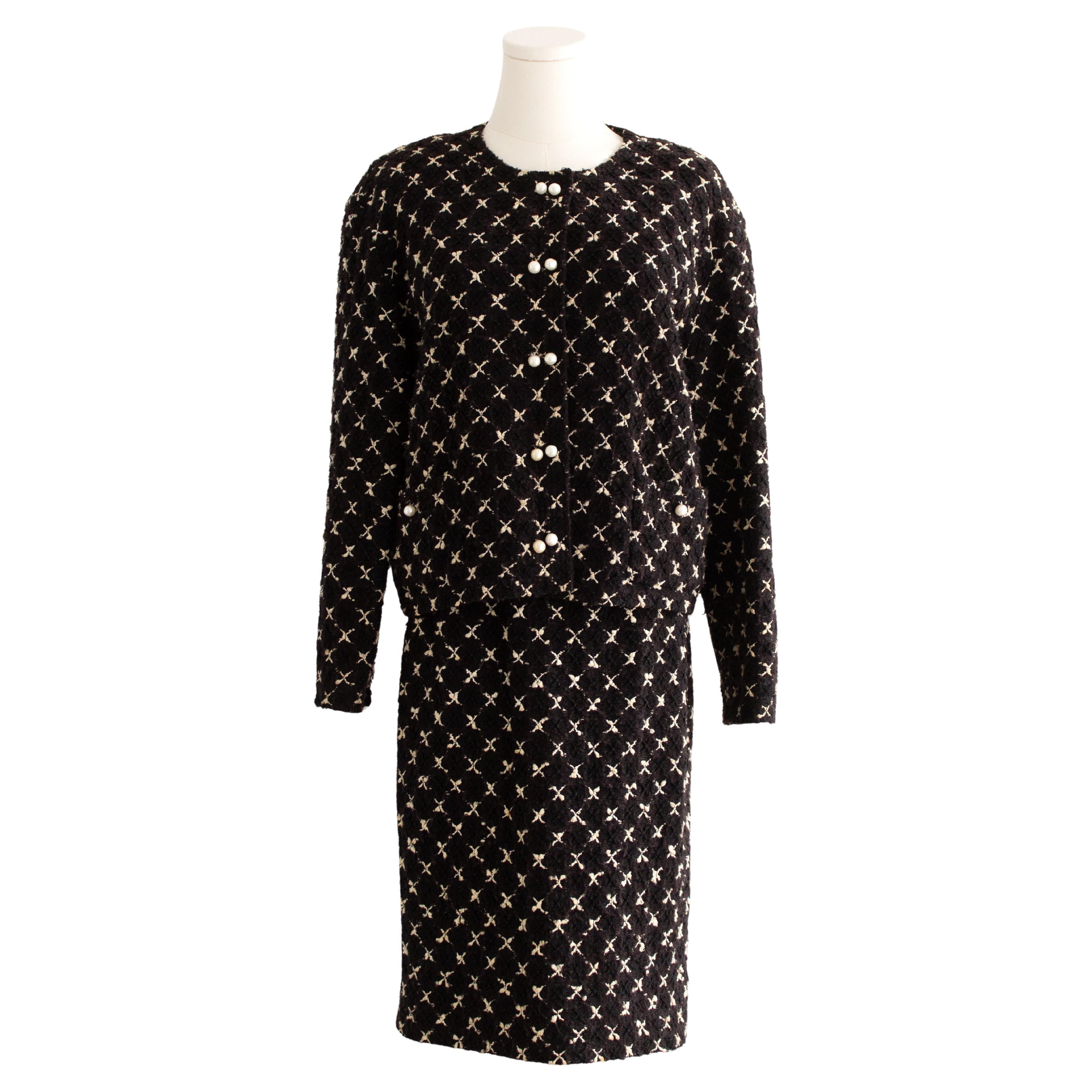 Chanel Vintage F/W 1987 Karl Black White Pearl X Tweed Jacket Skirt Suit For Sale